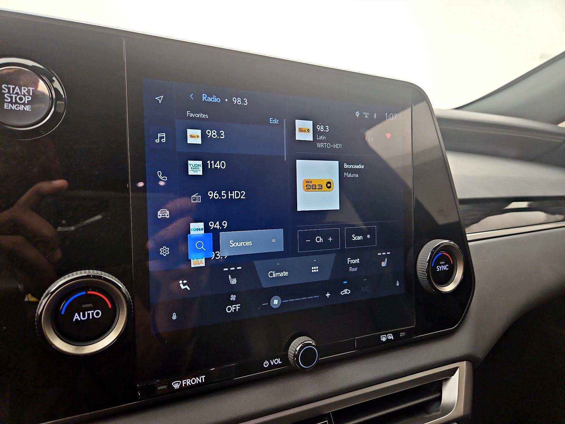 Thumbnail: 2024 Lexus RX - 15