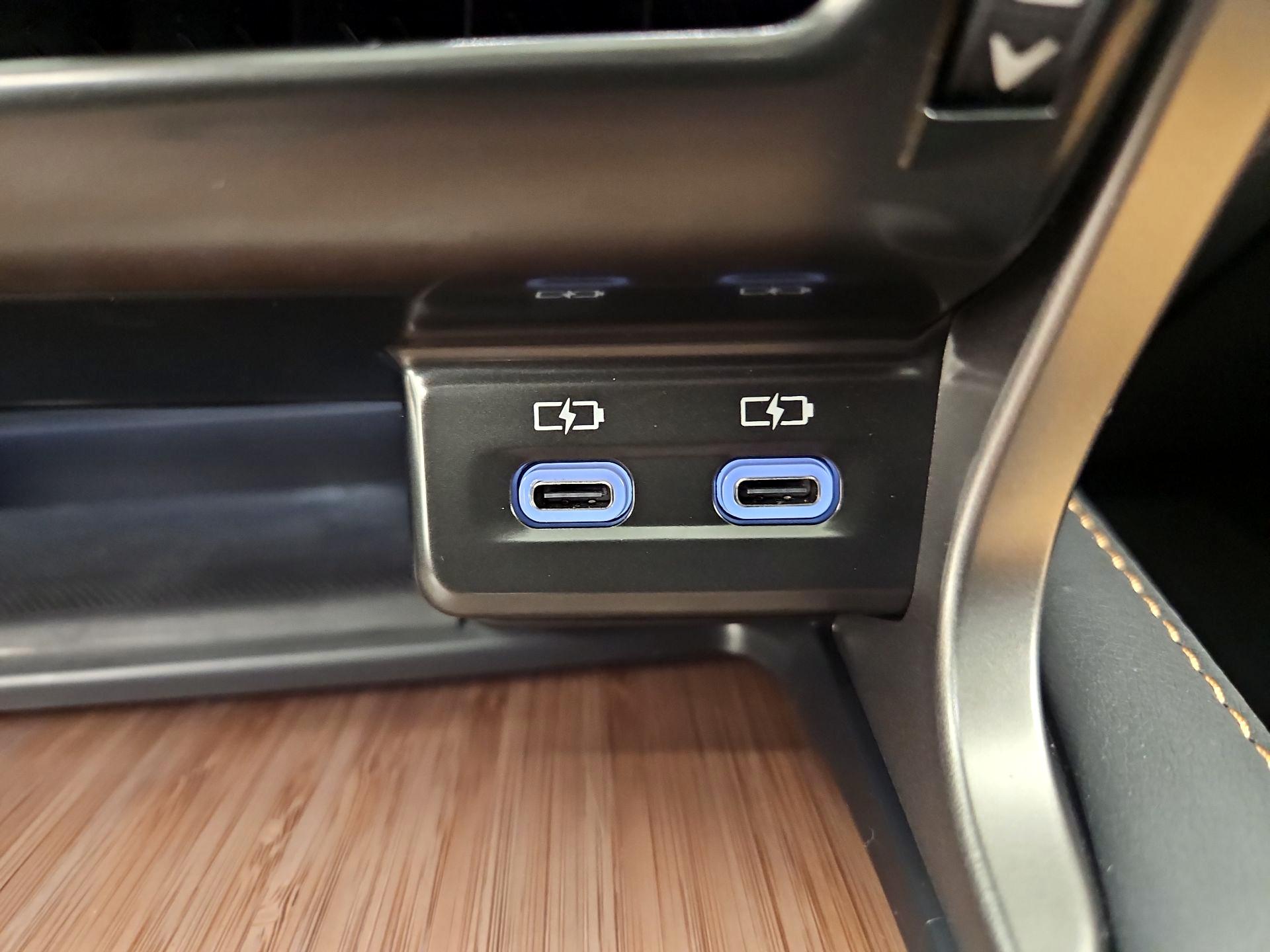 Thumbnail: 2025 Lexus RX - 18