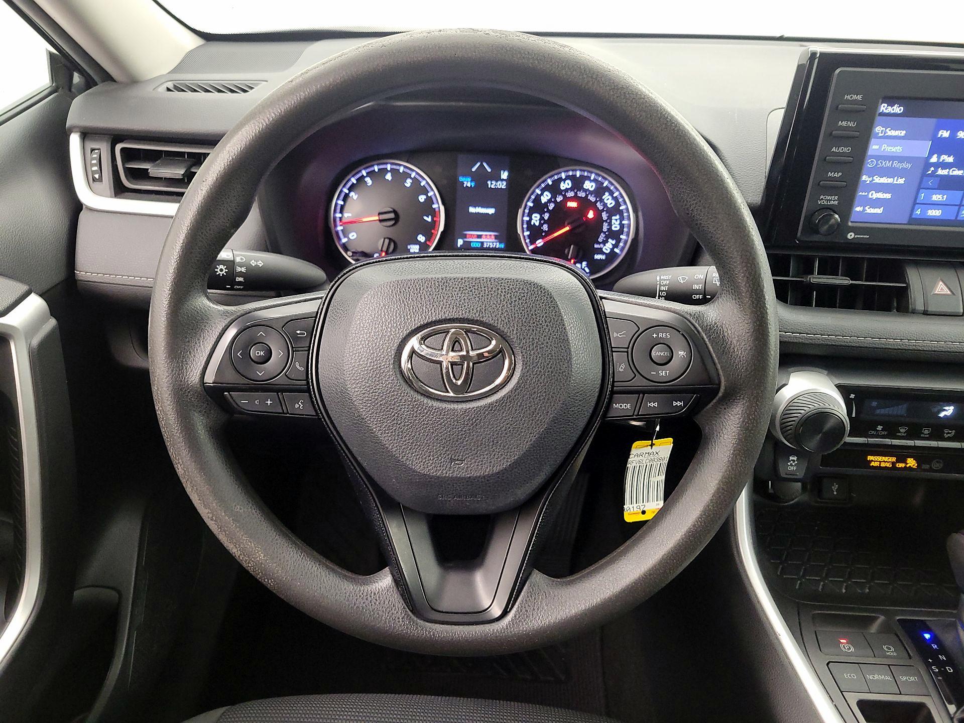 Thumbnail: 2020 Toyota RAV4 - 10