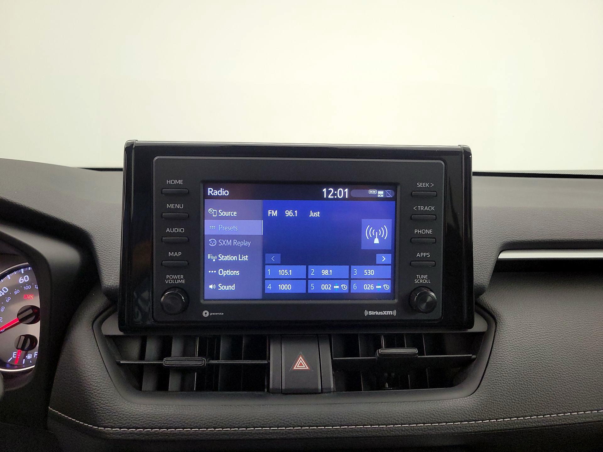 Thumbnail: 2020 Toyota RAV4 - 15