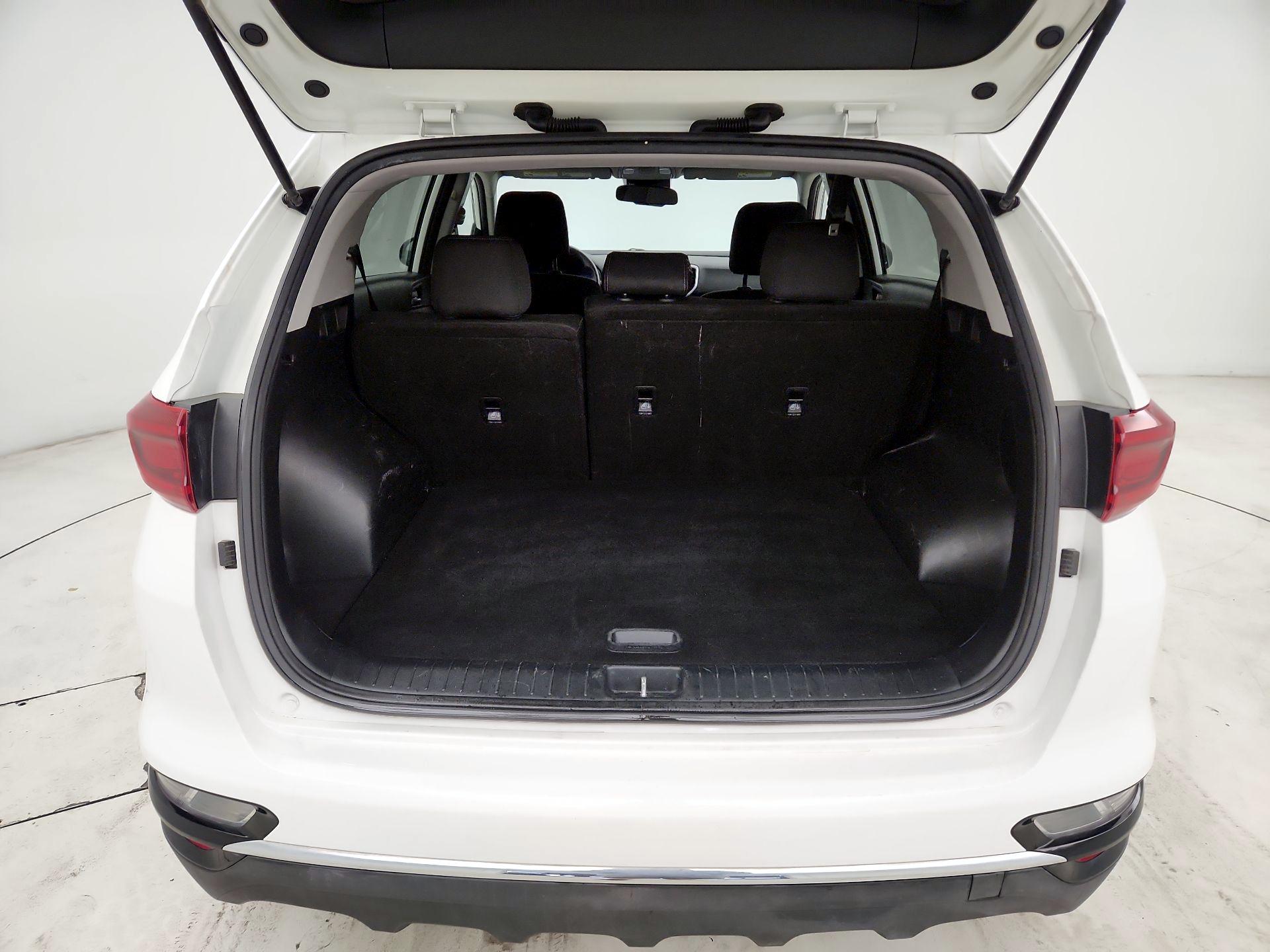 Thumbnail: 2021 Kia Sportage - 16