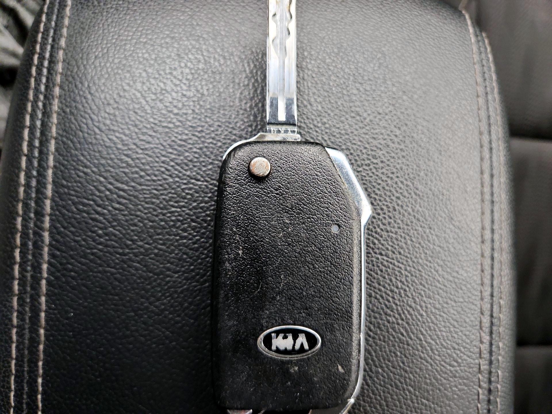 Thumbnail: 2021 Kia Sportage - 18