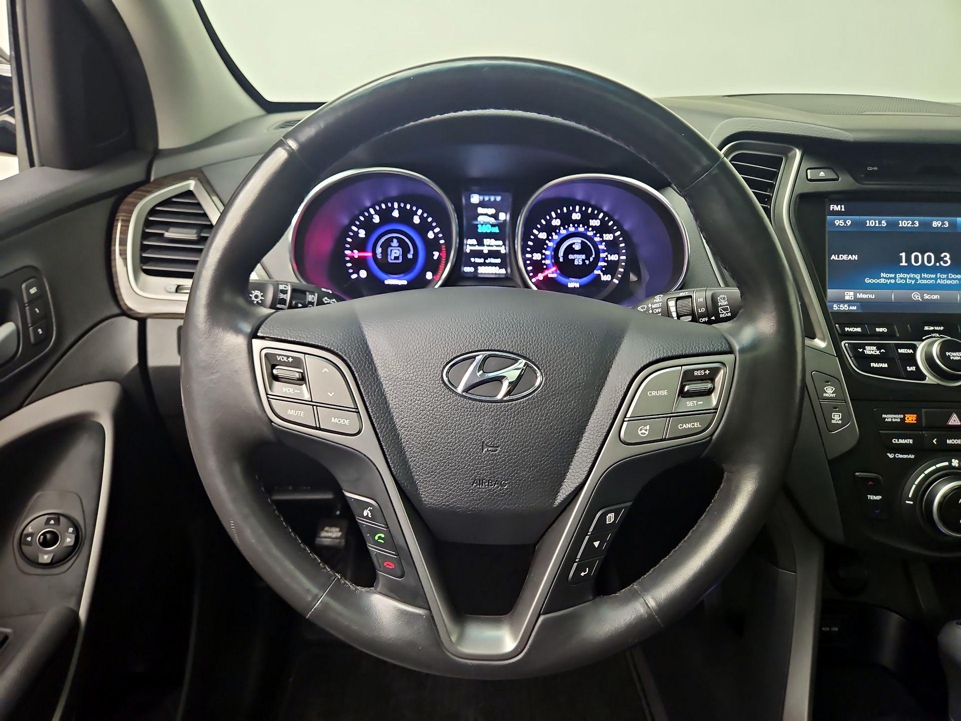 Thumbnail: 2015 Hyundai Santa Fe - 10