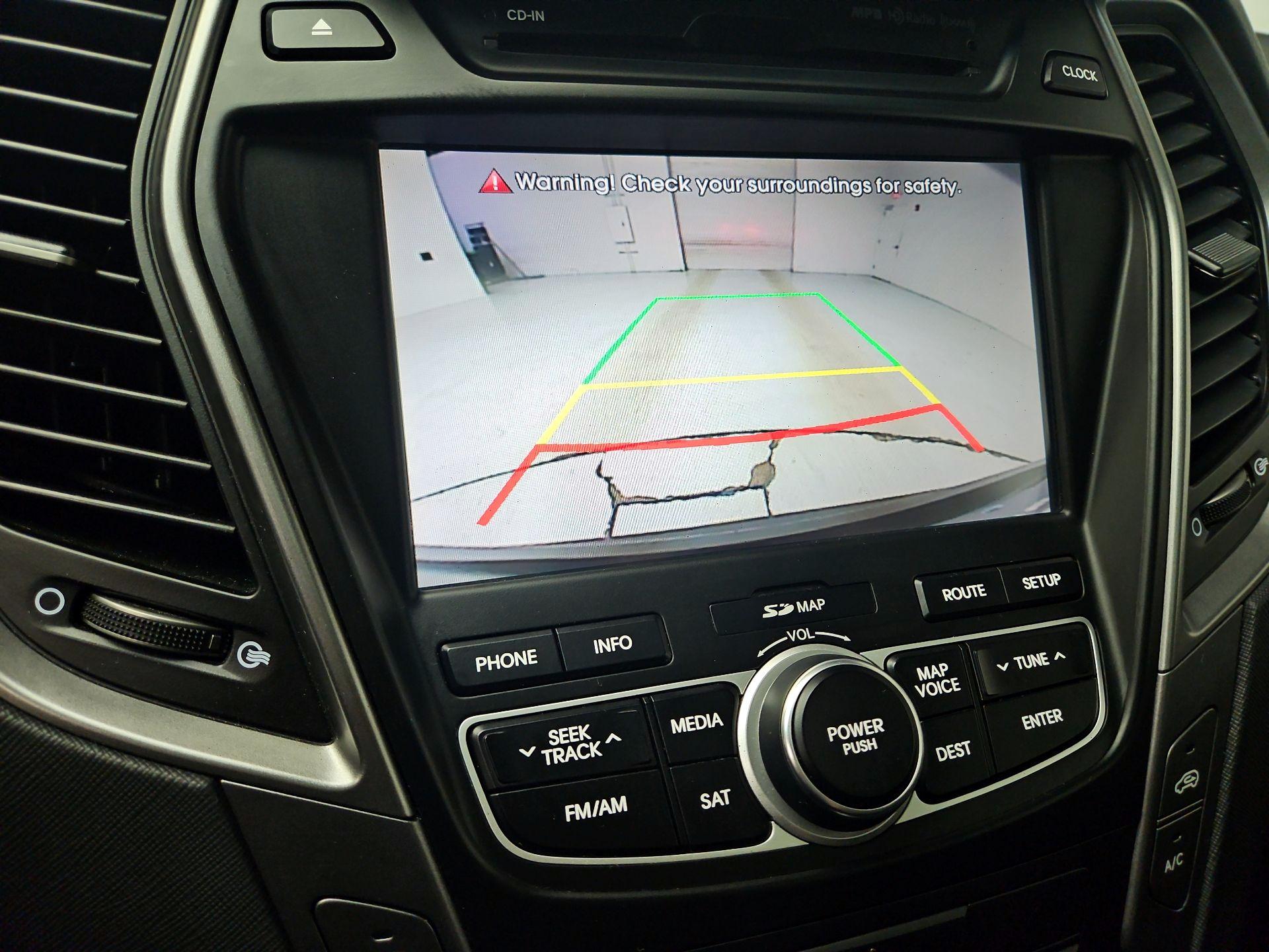 Thumbnail: 2015 Hyundai Santa Fe - 15