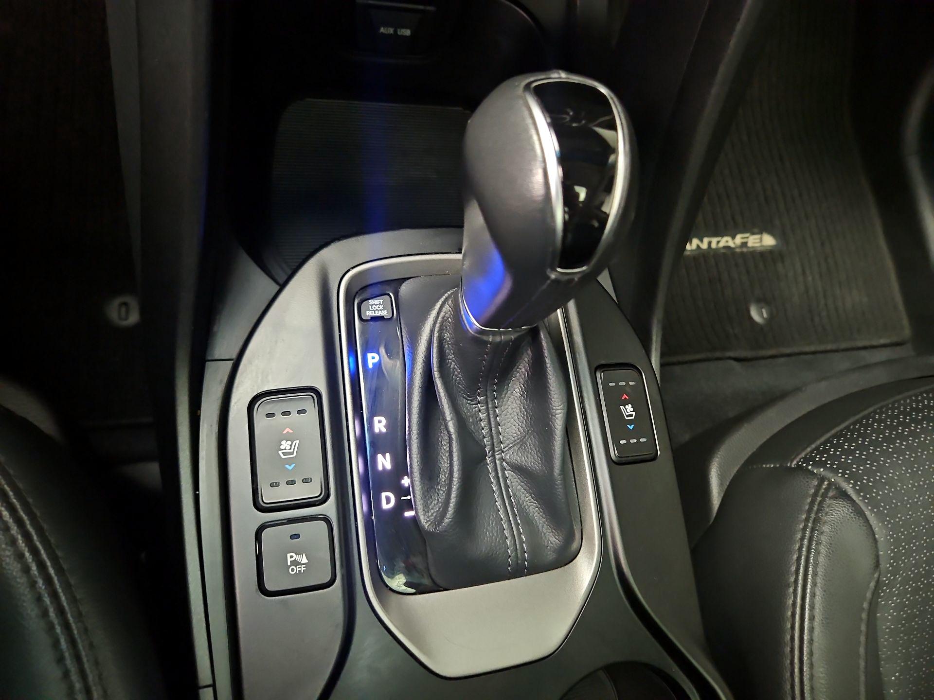 Thumbnail: 2015 Hyundai Santa Fe - 18