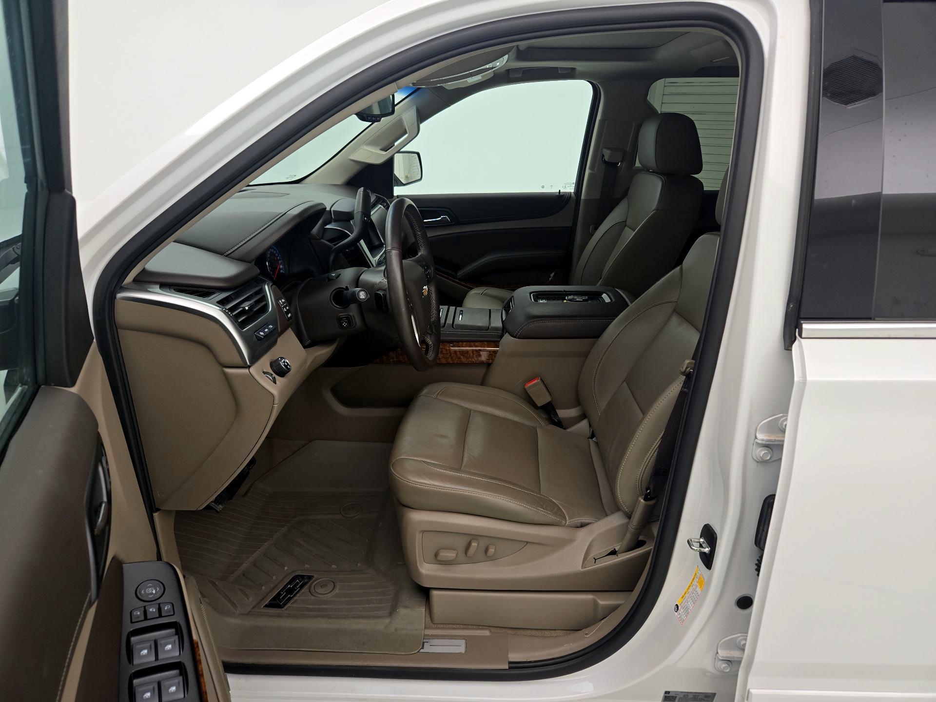 Thumbnail: 2019 Chevrolet Tahoe - 11