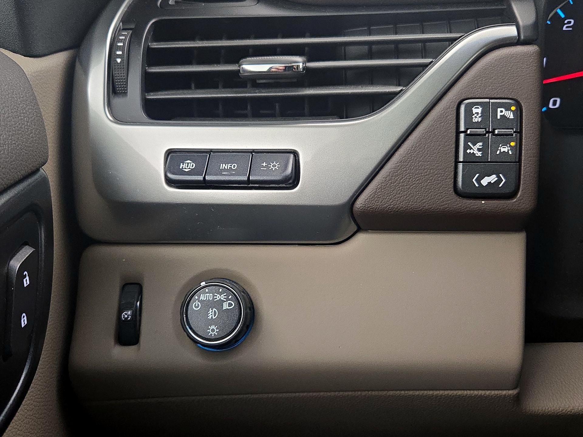 Thumbnail: 2019 Chevrolet Tahoe - 13