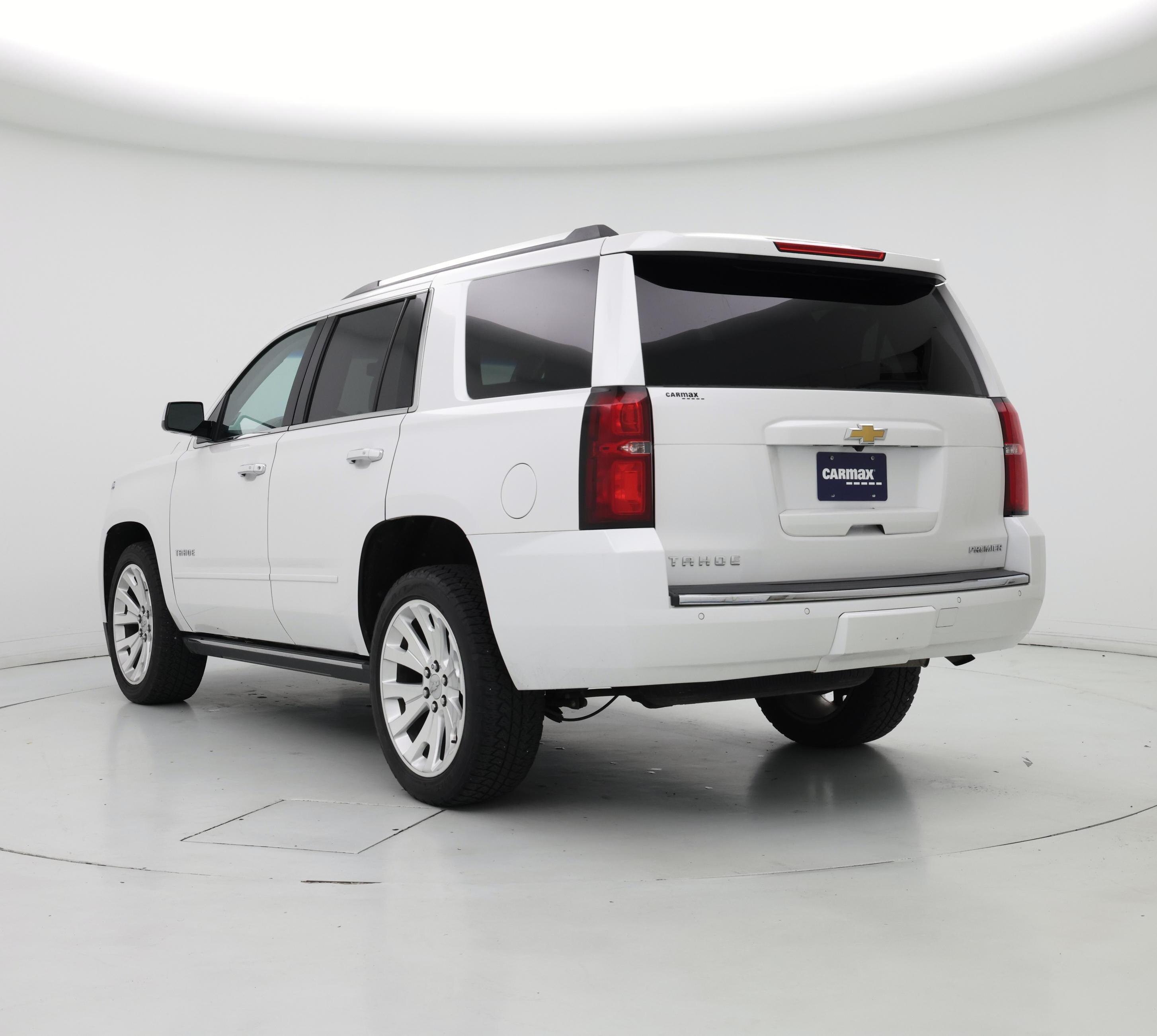 Thumbnail: 2019 Chevrolet Tahoe - 2