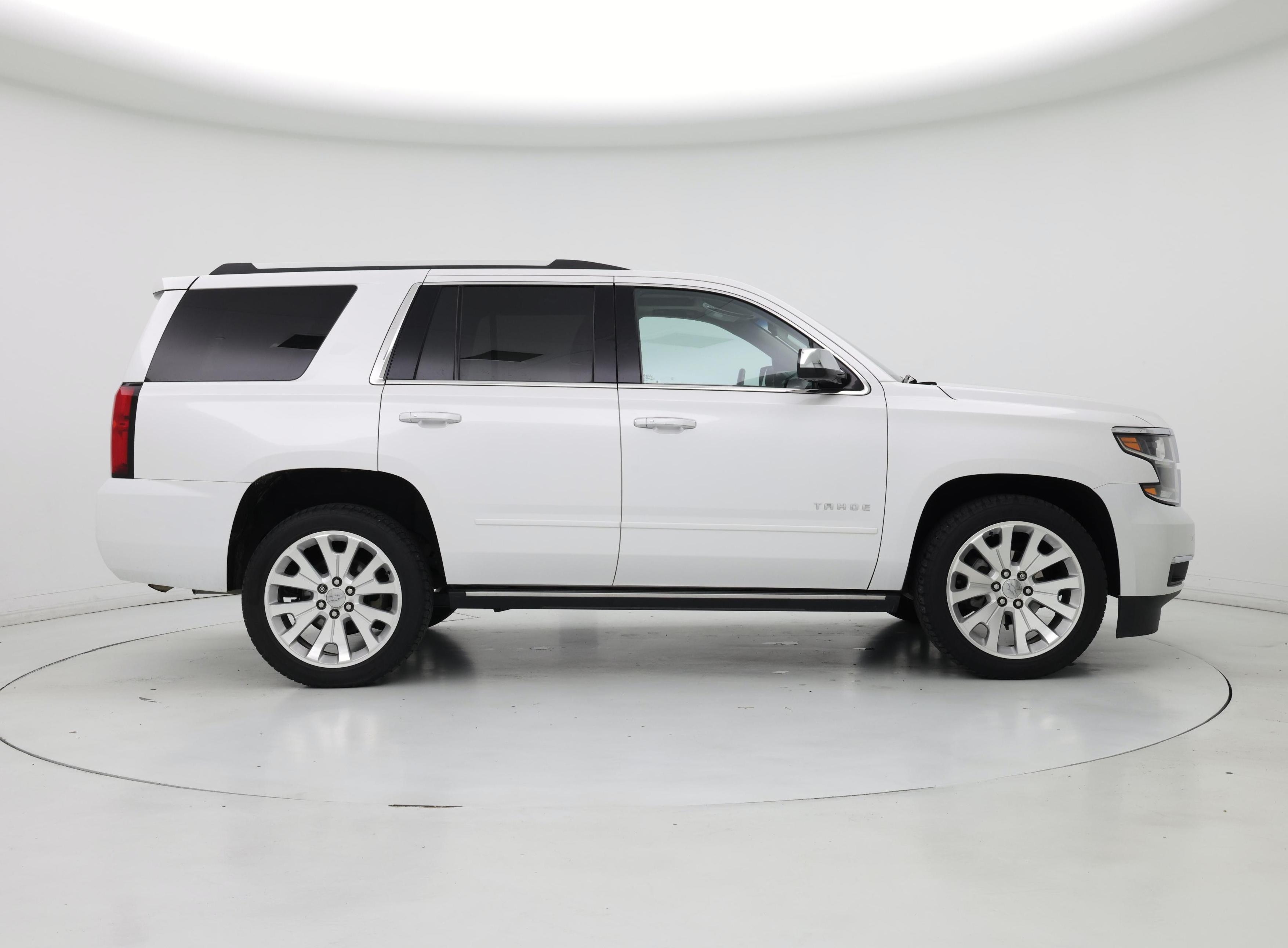 Thumbnail: 2019 Chevrolet Tahoe - 7