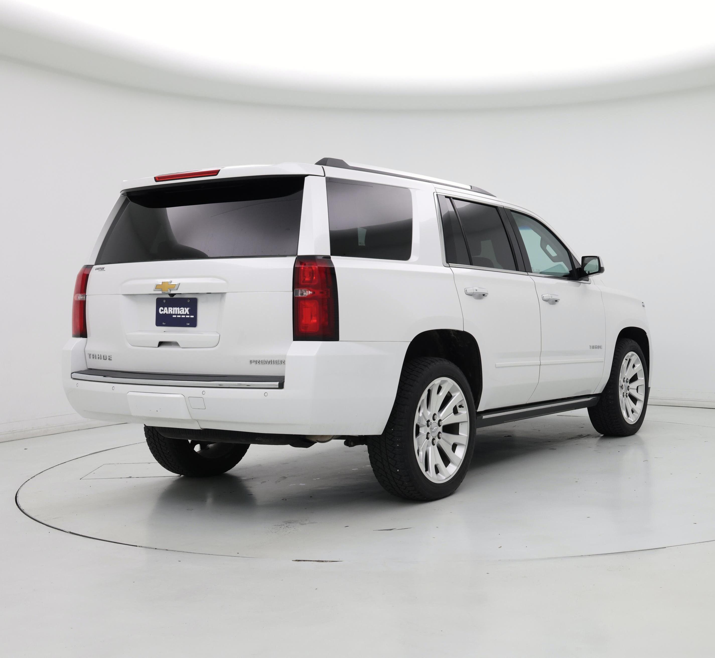 Thumbnail: 2019 Chevrolet Tahoe - 8