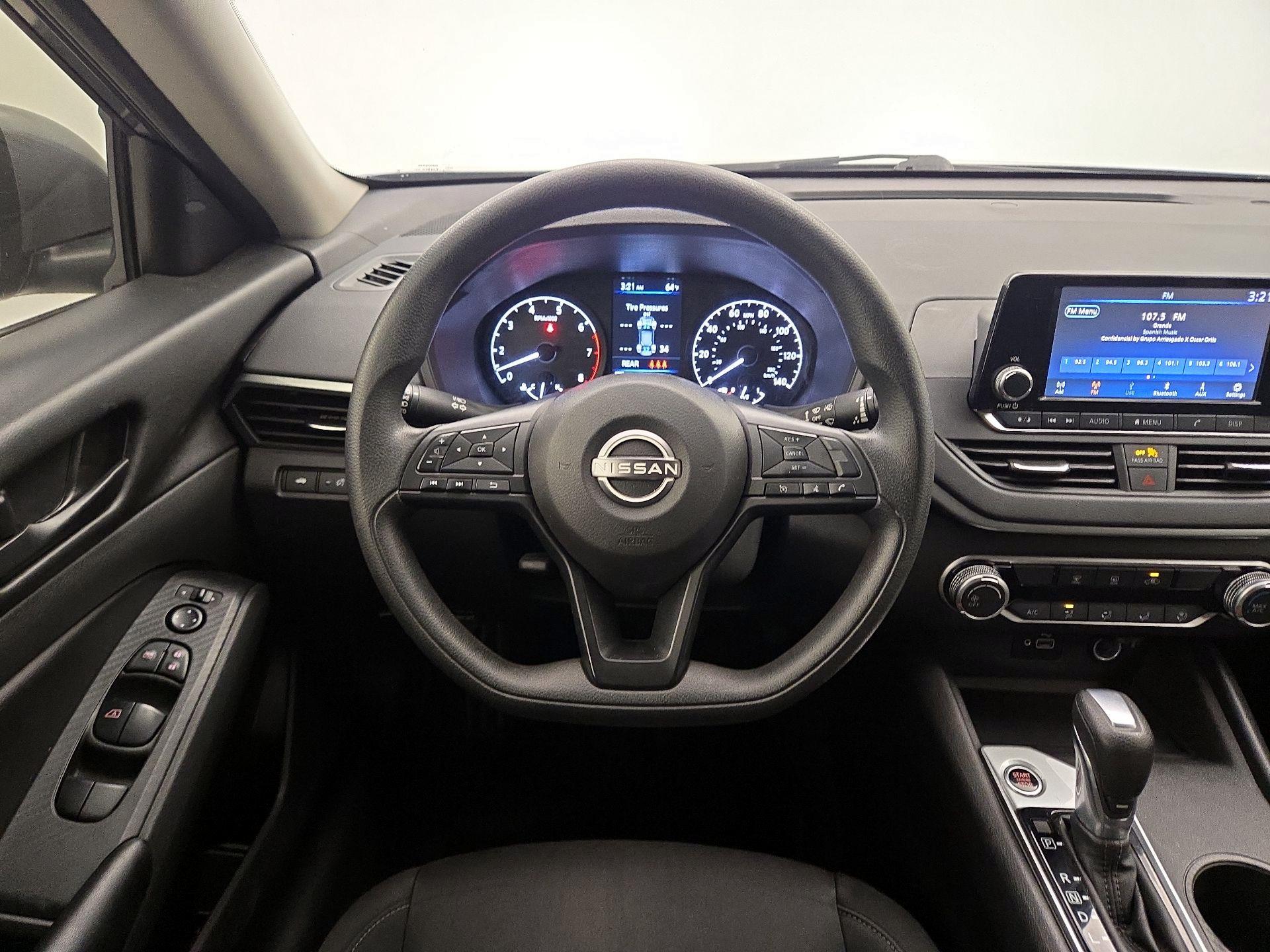 Thumbnail: 2023 Nissan Altima - 10