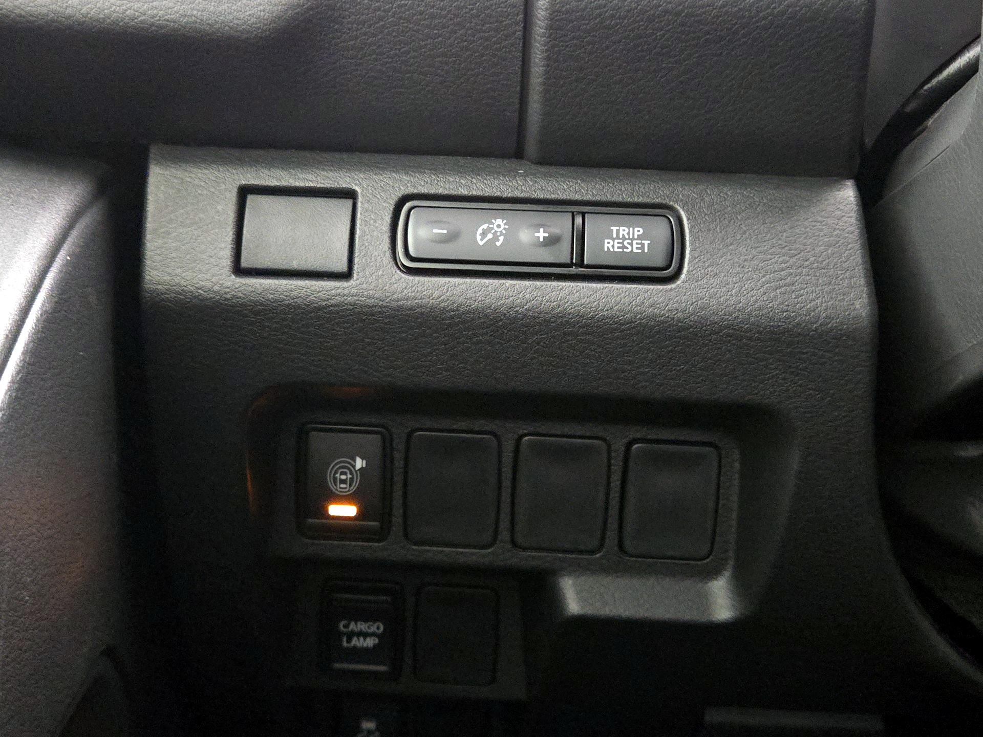 Thumbnail: 2025 Nissan Frontier - 13