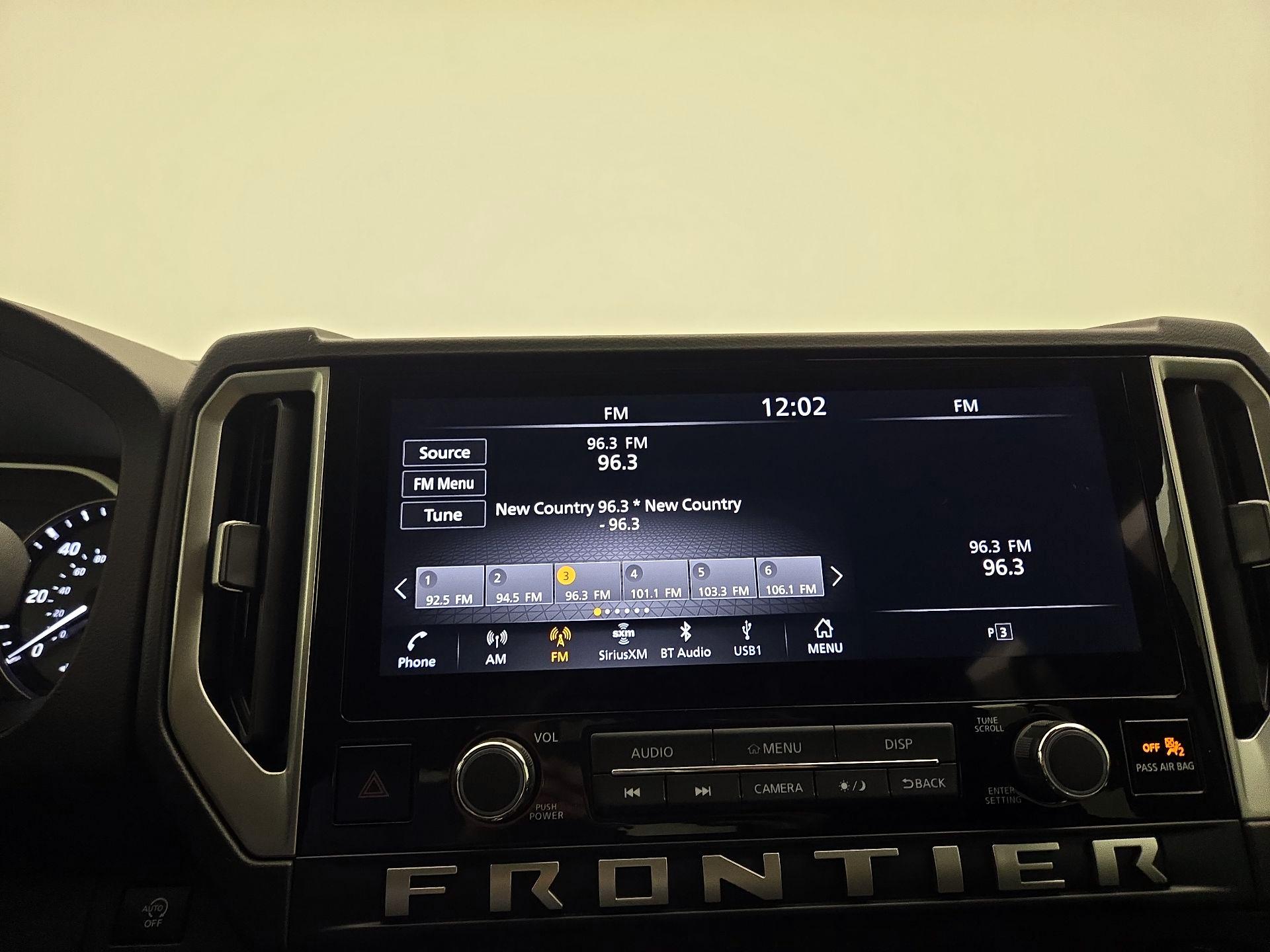 Thumbnail: 2025 Nissan Frontier - 15