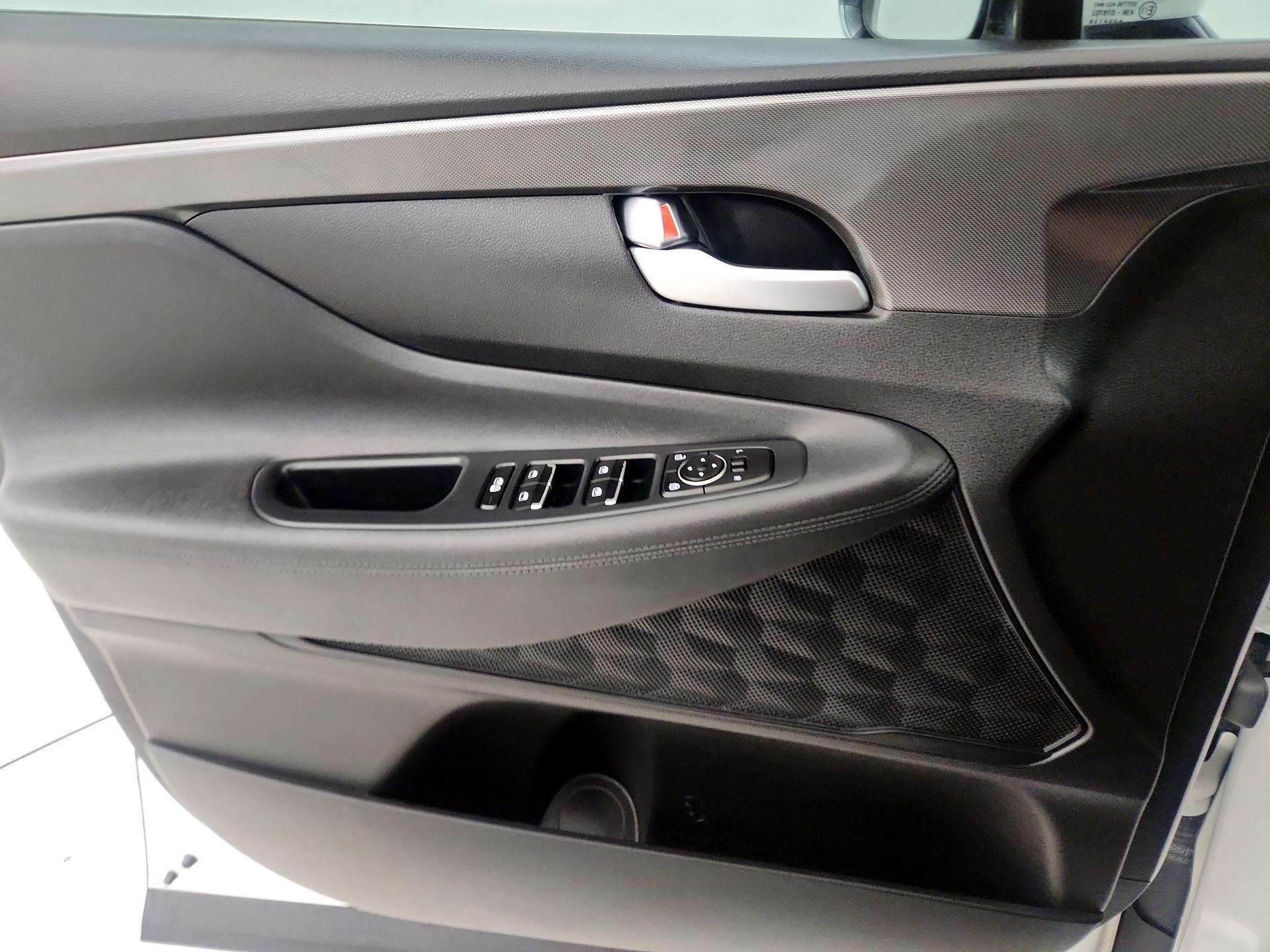 Thumbnail: 2021 Hyundai Santa Fe - 12