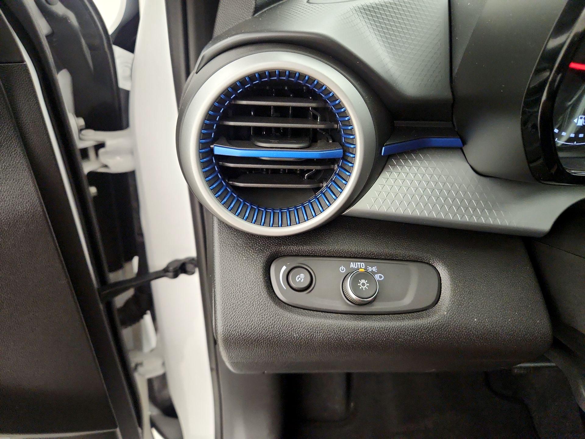 Thumbnail: 2025 Chevrolet Trax - 13