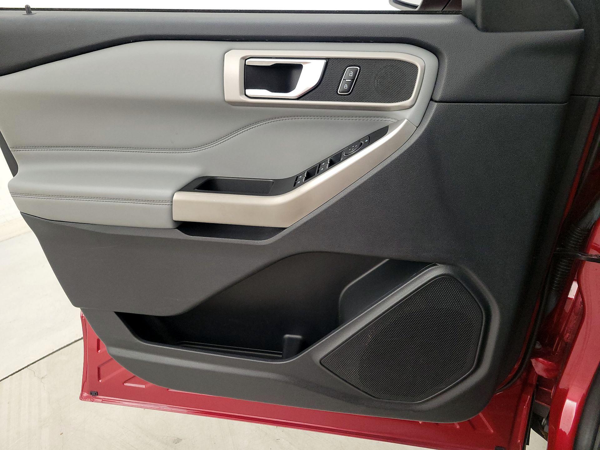 Thumbnail: 2021 Ford Explorer - 12