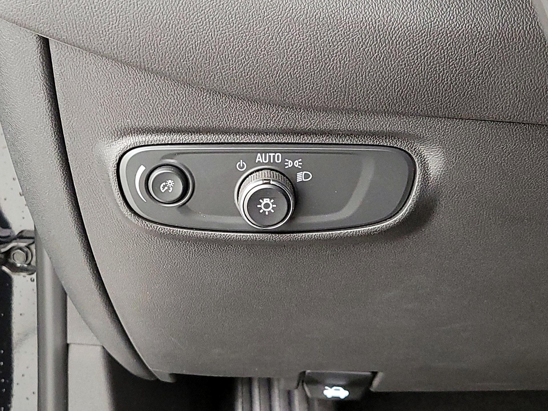 Thumbnail: 2024 Chevrolet Equinox - 11