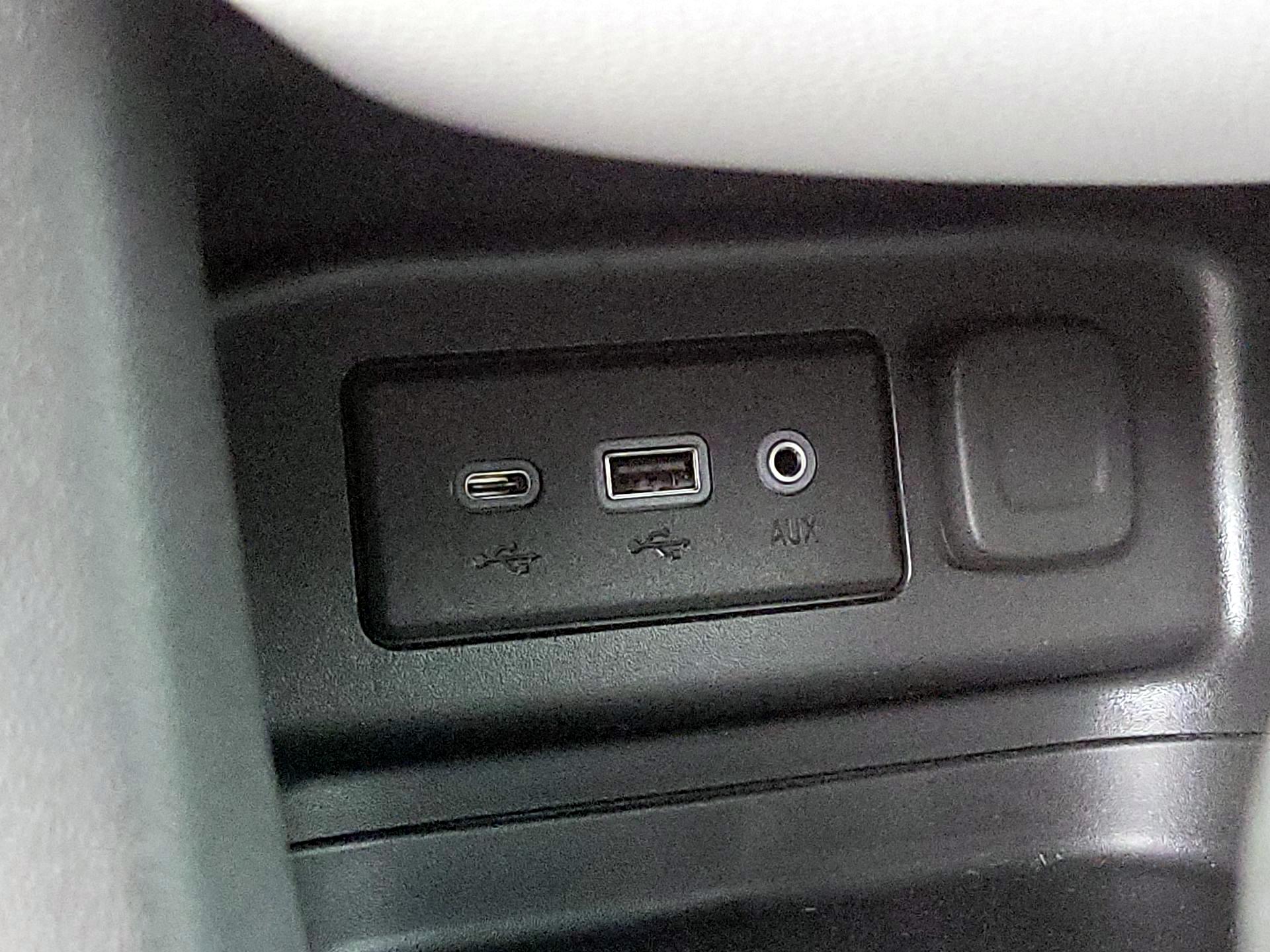 Thumbnail: 2024 Chevrolet Equinox - 16