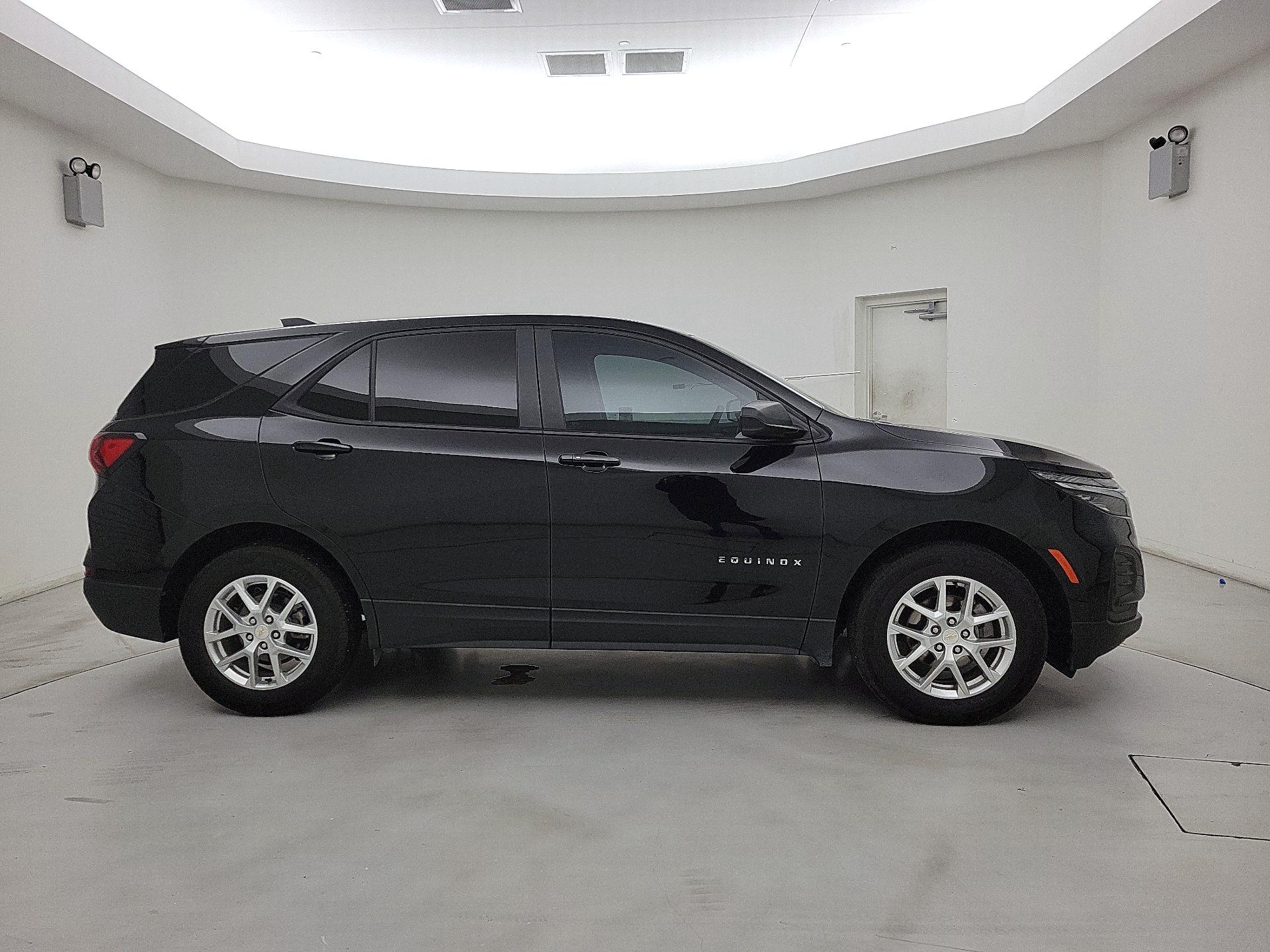 Thumbnail: 2024 Chevrolet Equinox - 4