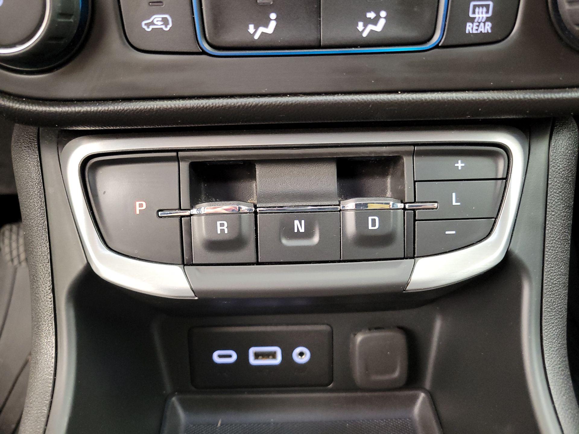 Thumbnail: 2022 GMC Terrain - 17