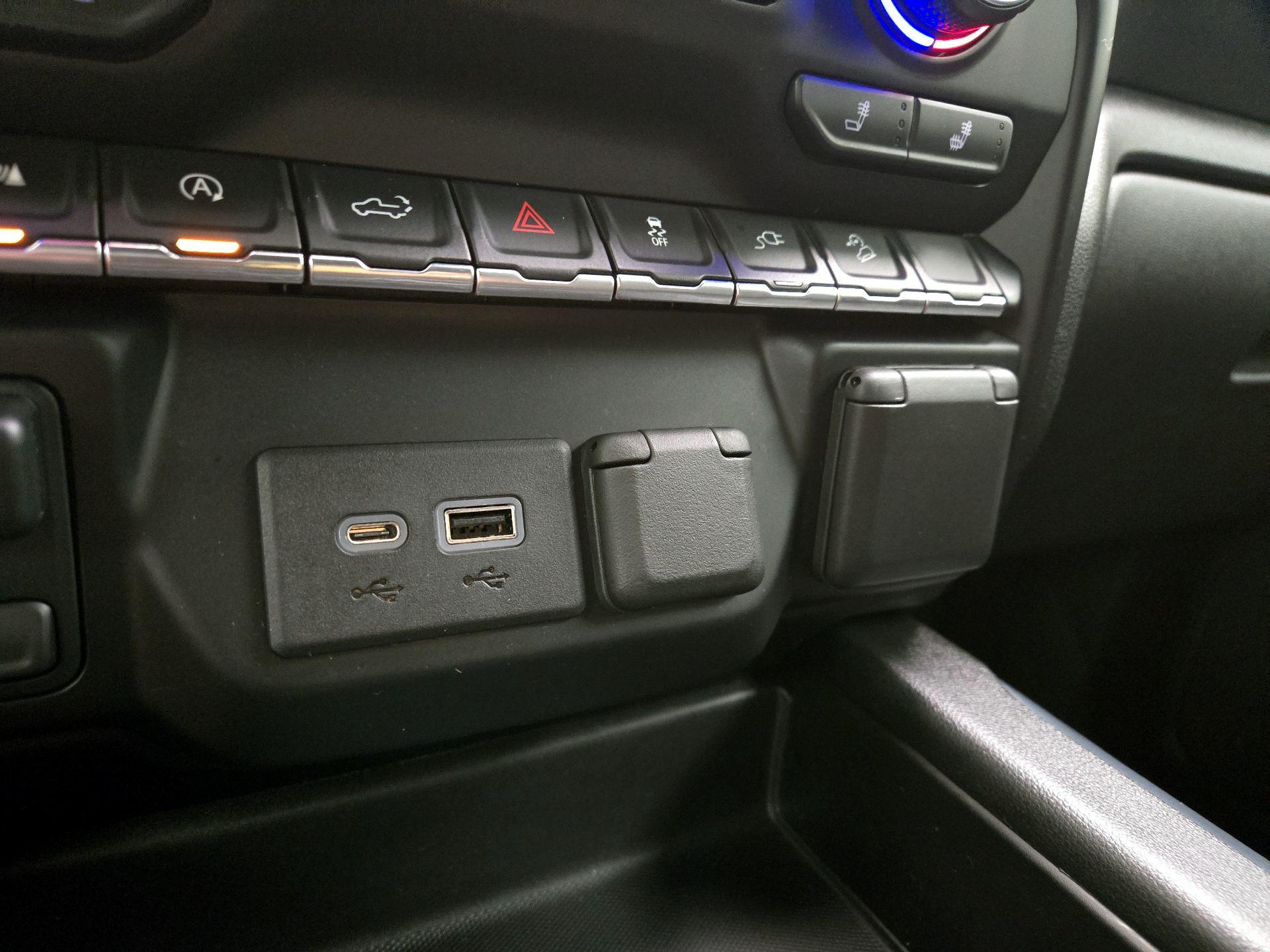 Thumbnail: 2021 Chevrolet Silverado 1500 - 18