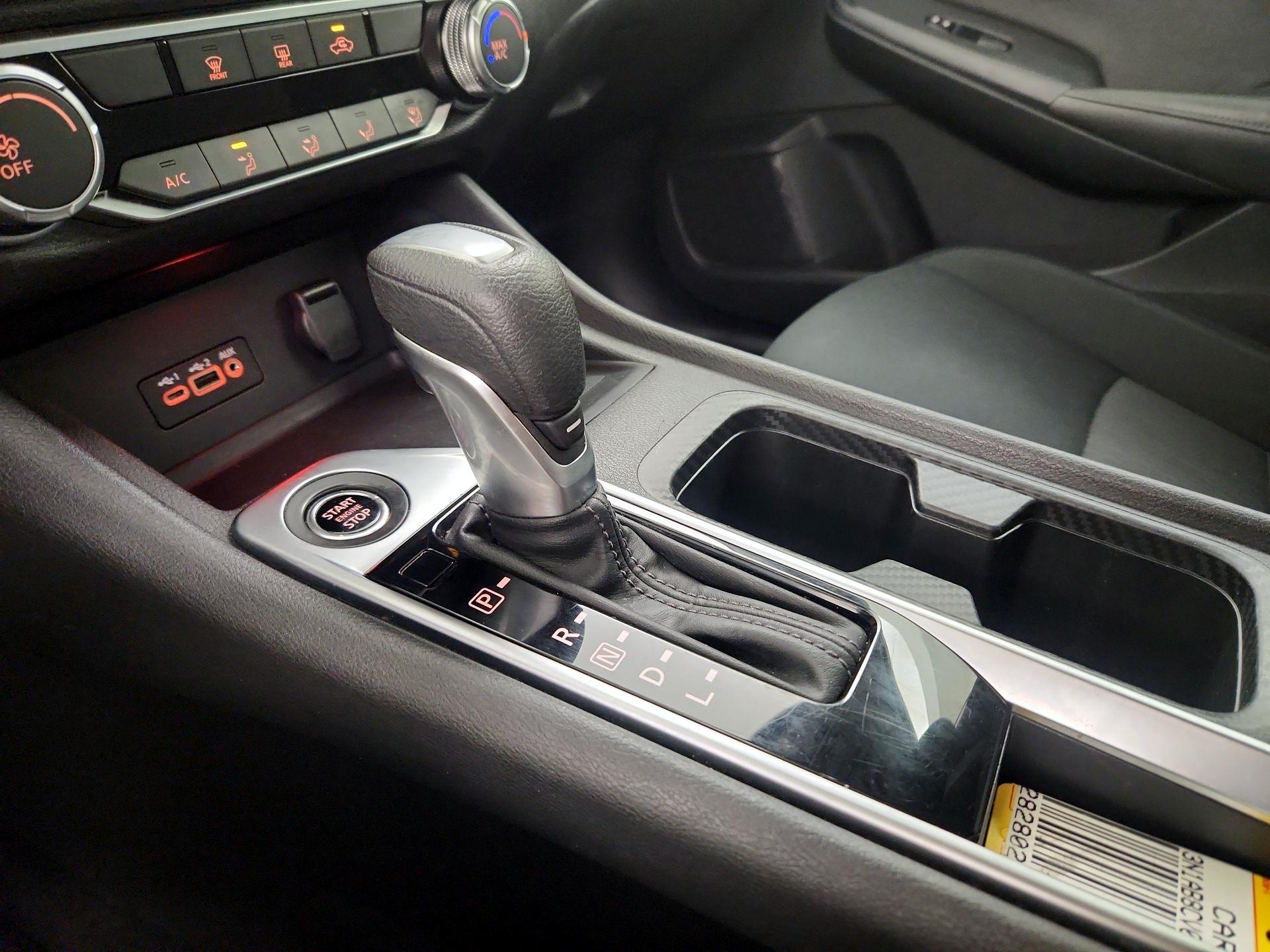 Thumbnail: 2023 Nissan Sentra - 17