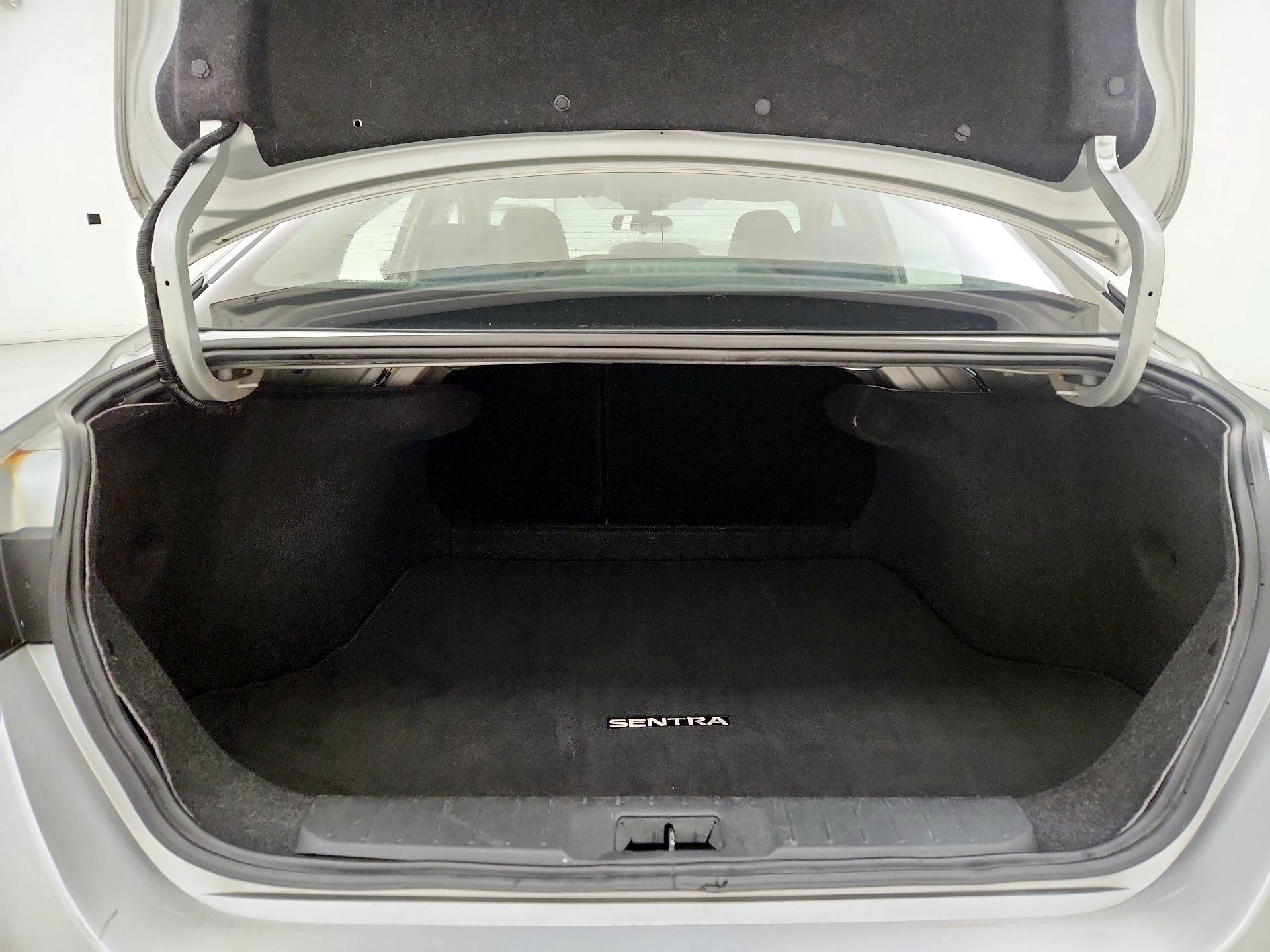 Thumbnail: 2023 Nissan Sentra - 20