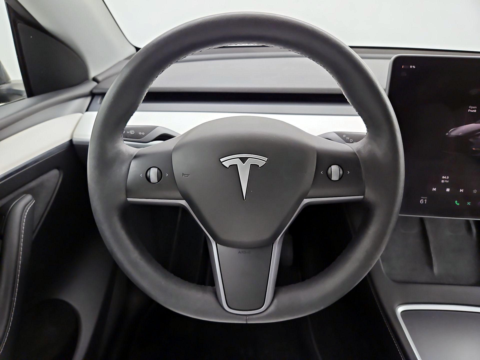 Thumbnail: 2023 Tesla Model Y - 10