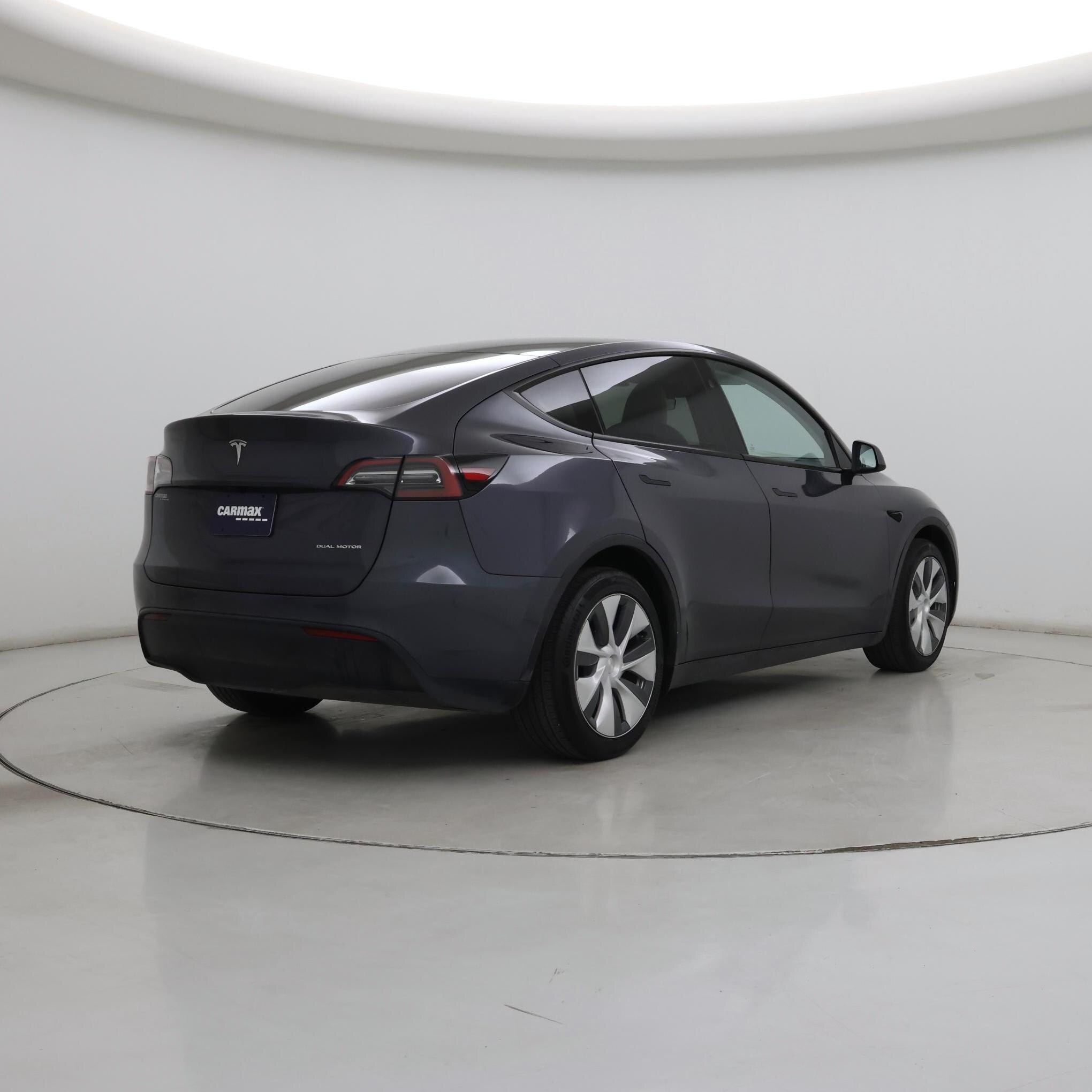 Thumbnail: 2023 Tesla Model Y - 8
