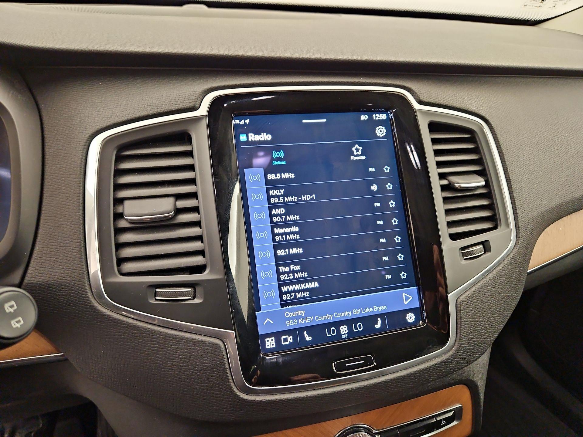 Thumbnail: 2023 Volvo XC90 - 16