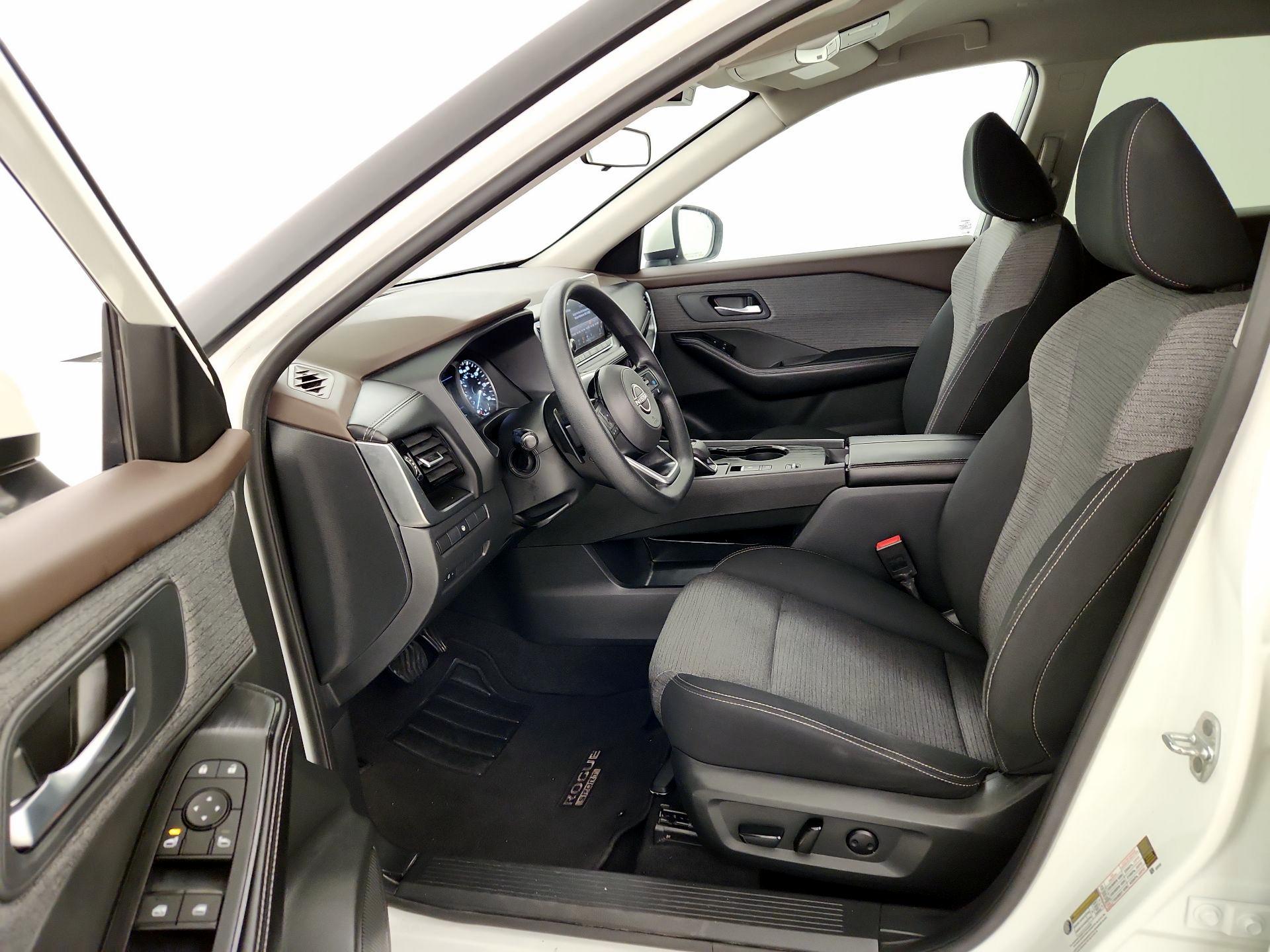 Thumbnail: 2023 Nissan Rogue - 11