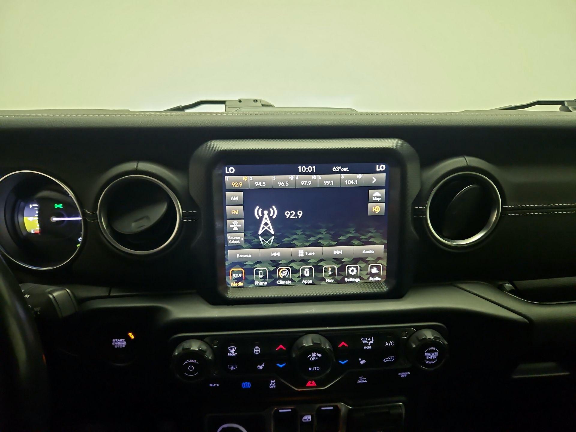 Thumbnail: 2023 Jeep Wrangler - 14