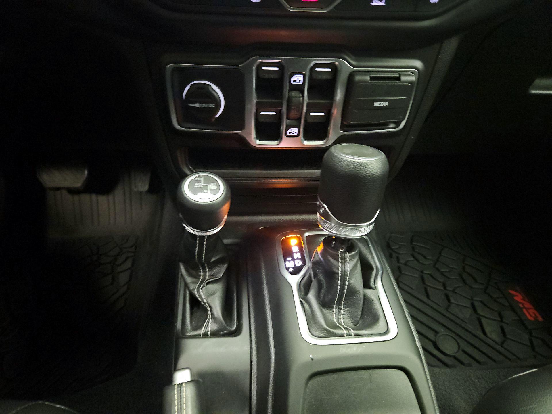 Thumbnail: 2023 Jeep Wrangler - 16