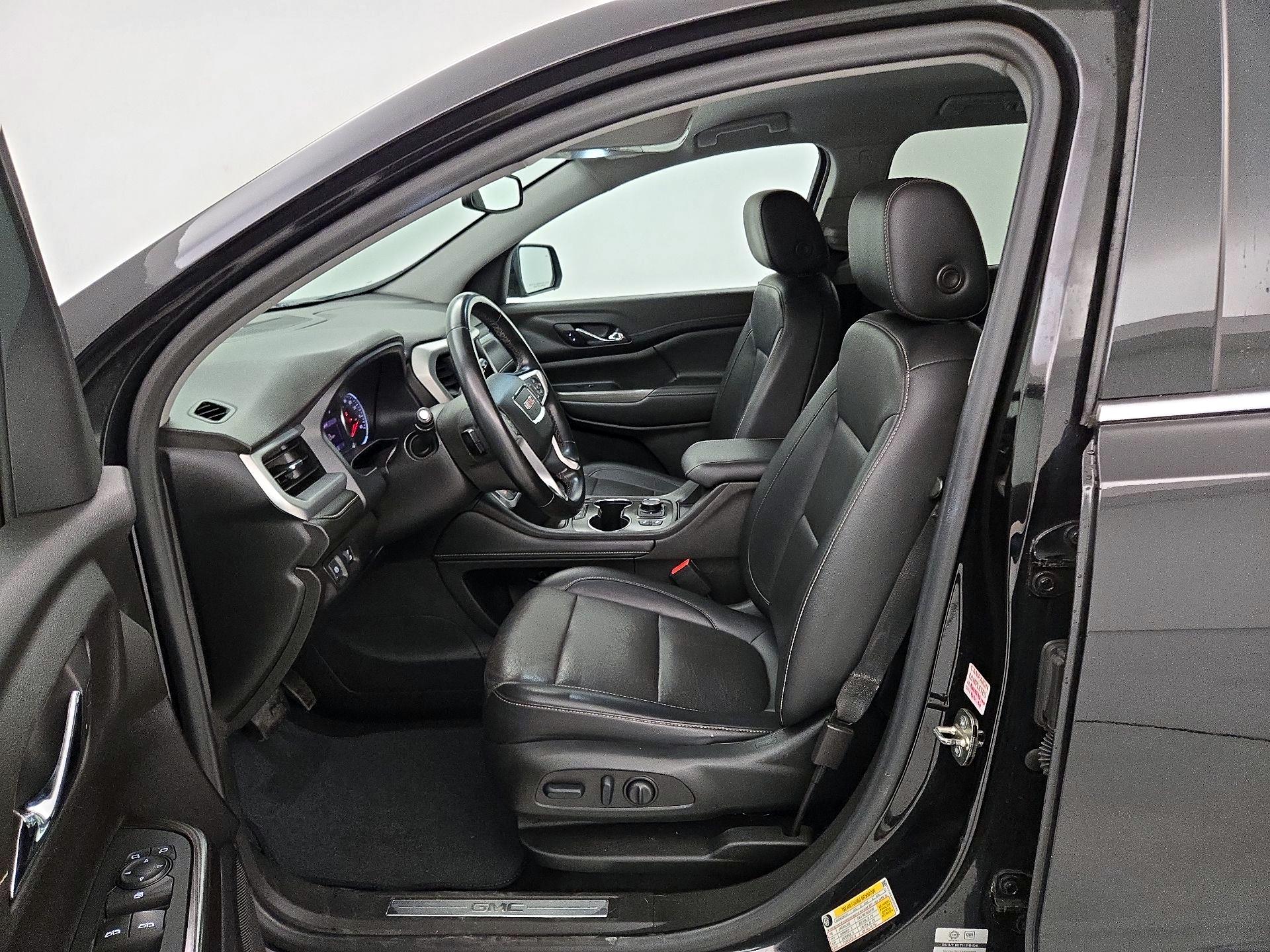 Thumbnail: 2023 GMC Acadia - 11