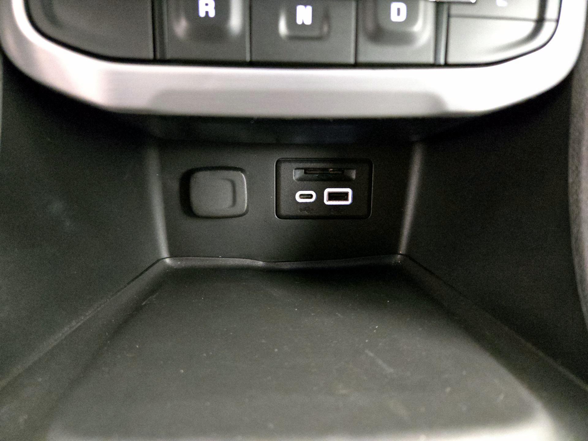 Thumbnail: 2023 GMC Acadia - 19