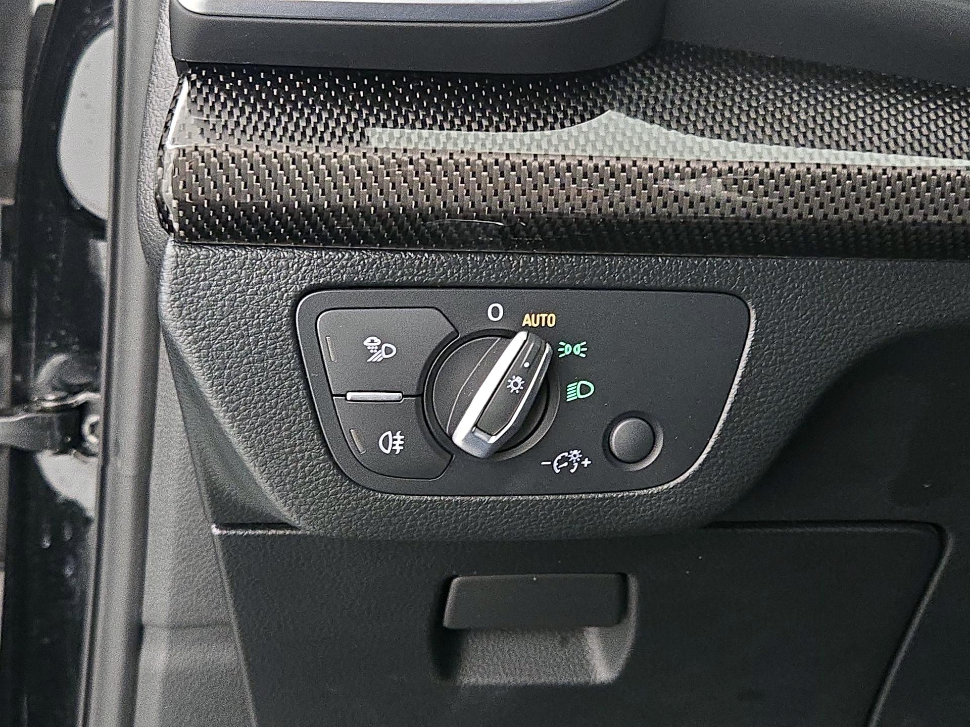 Thumbnail: 2022 Audi SQ5 - 13