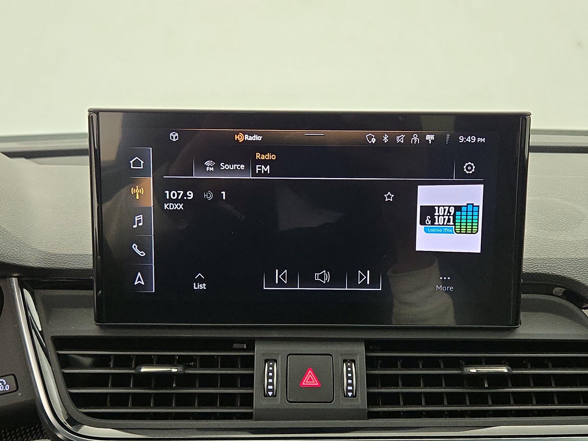 Thumbnail: 2022 Audi SQ5 - 15