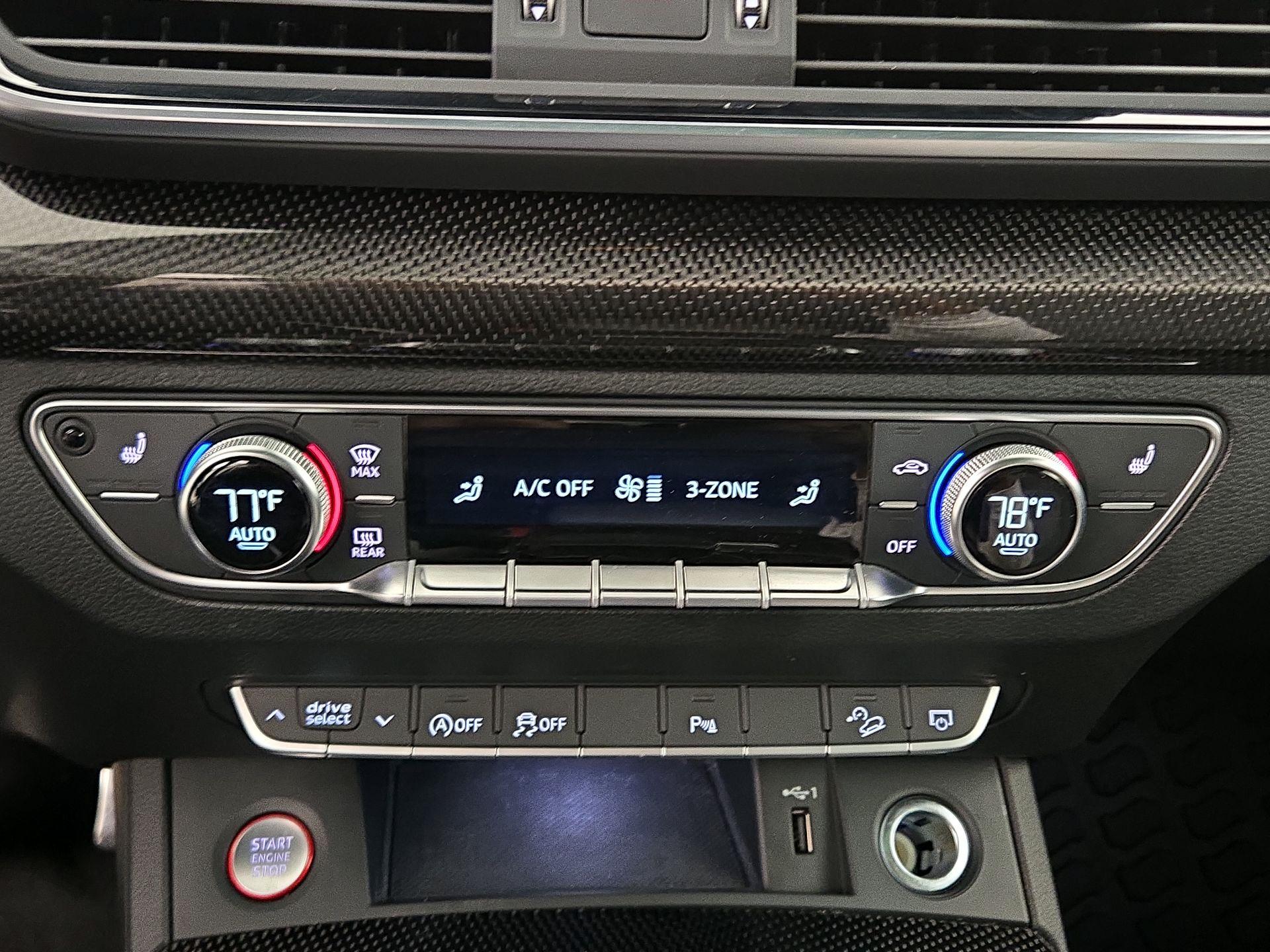 Thumbnail: 2022 Audi SQ5 - 16