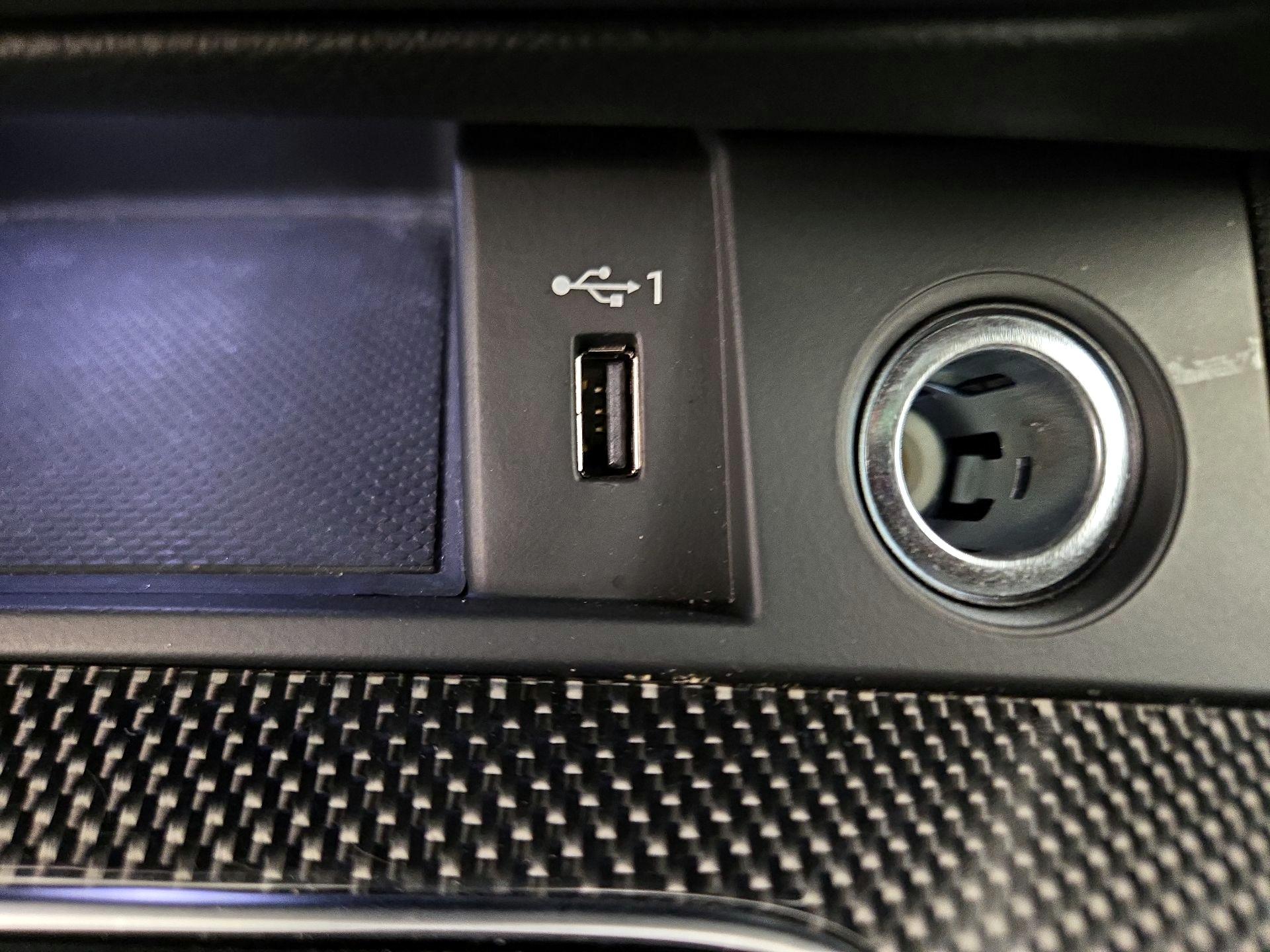 Thumbnail: 2022 Audi SQ5 - 18