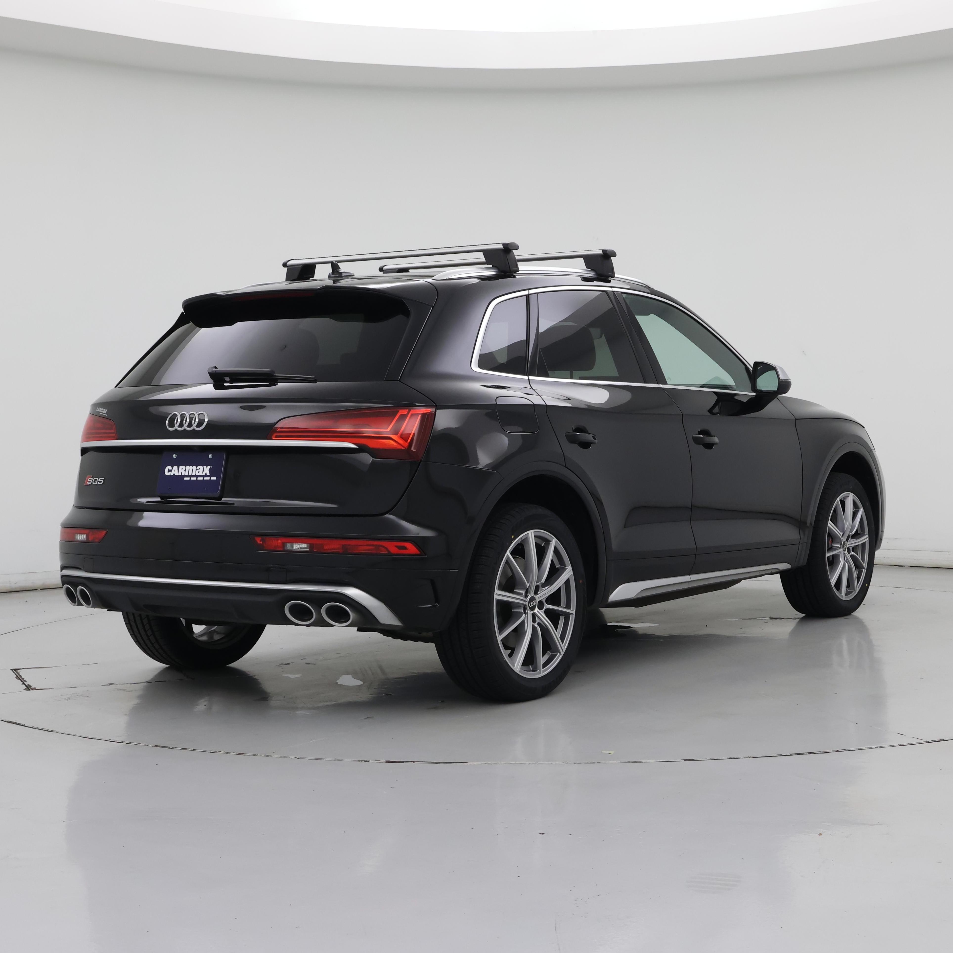 Thumbnail: 2022 Audi SQ5 - 8