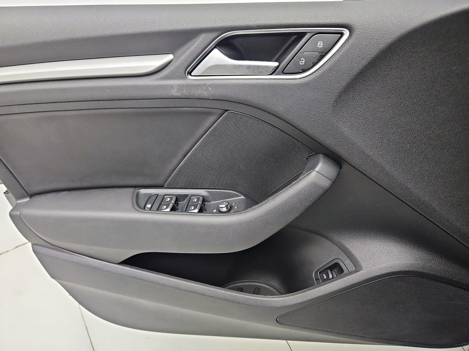 Thumbnail: 2016 Audi A3 - 12