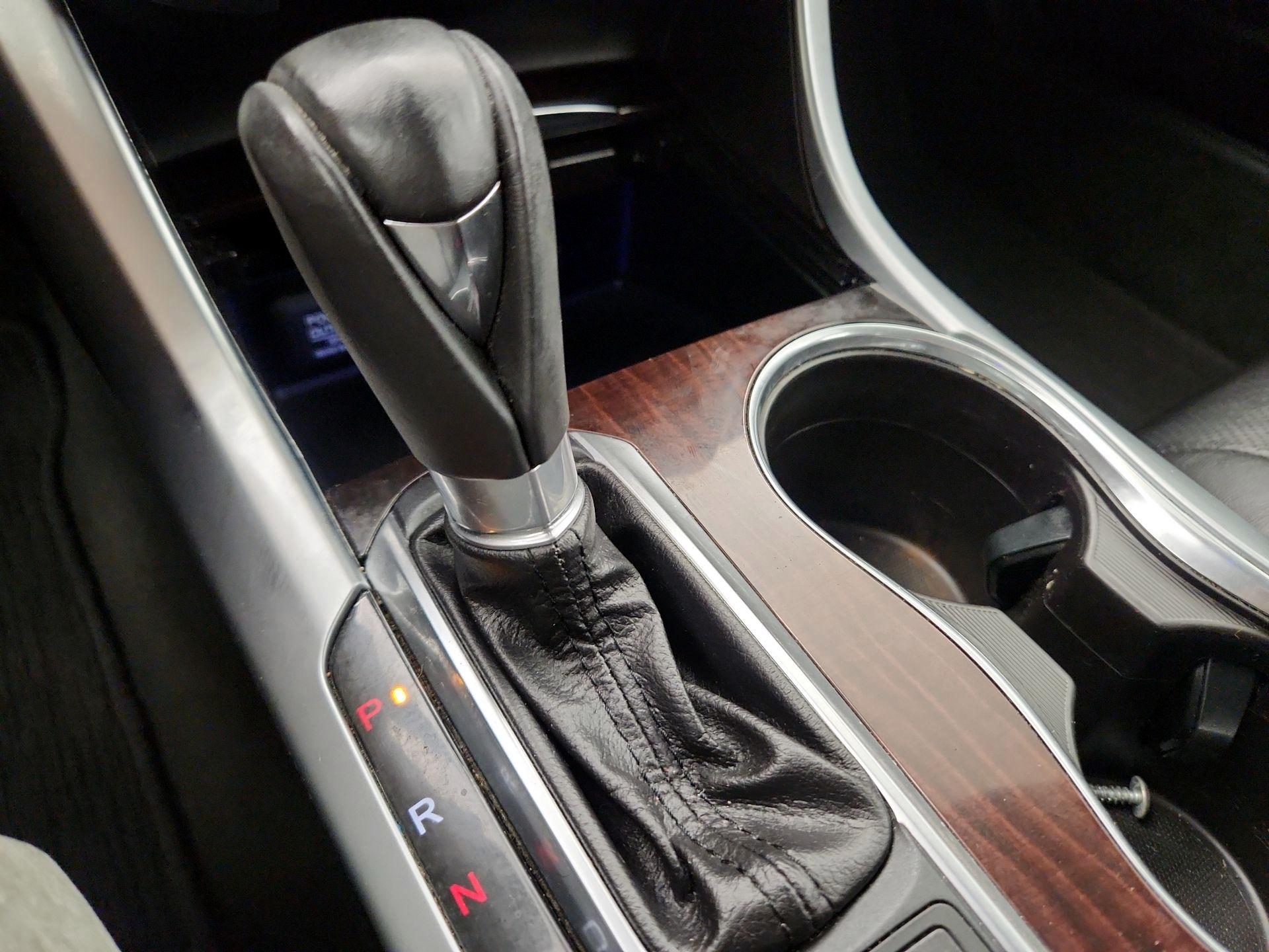 Thumbnail: 2016 Acura TLX - 15