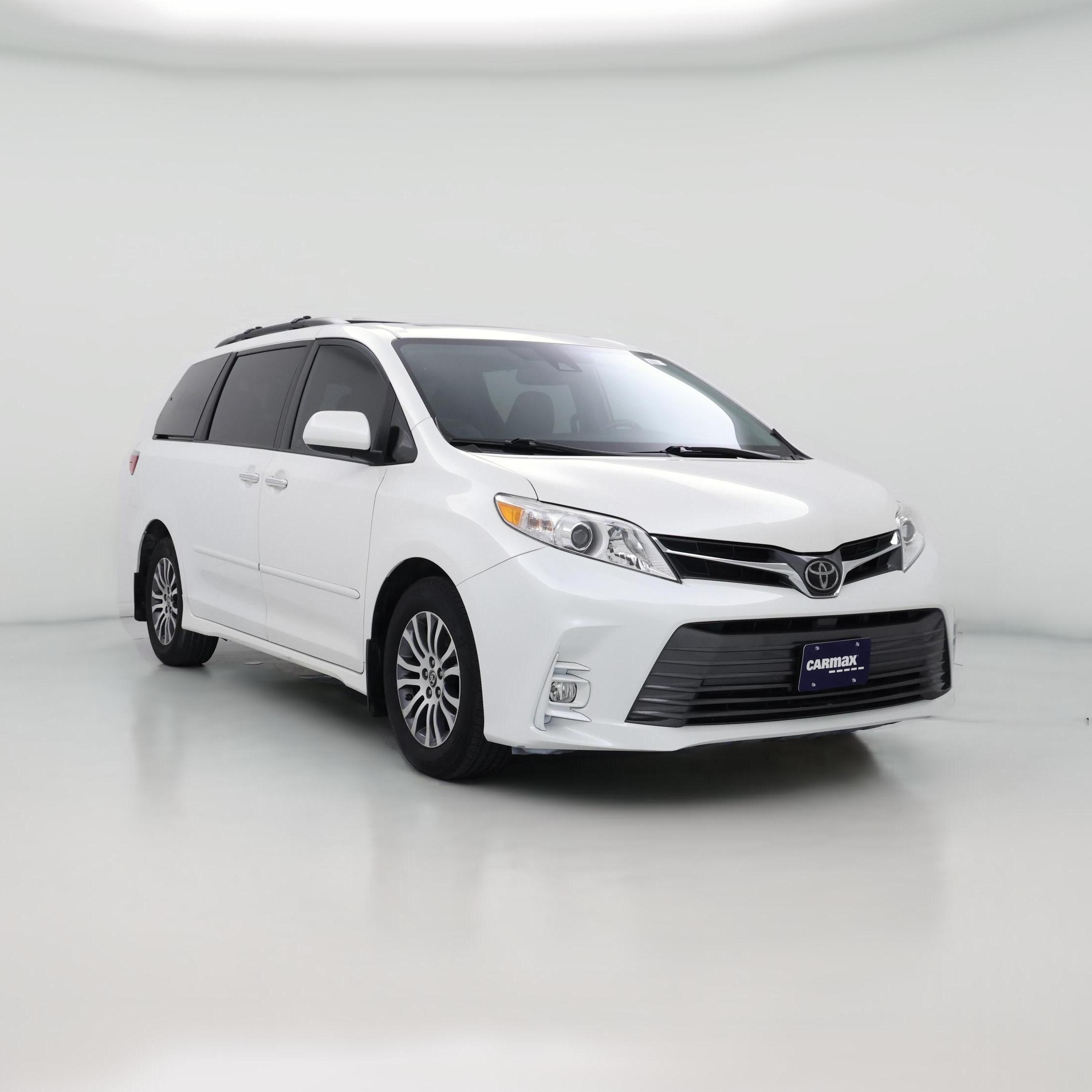 Thumbnail: 2020 Toyota Sienna - 1