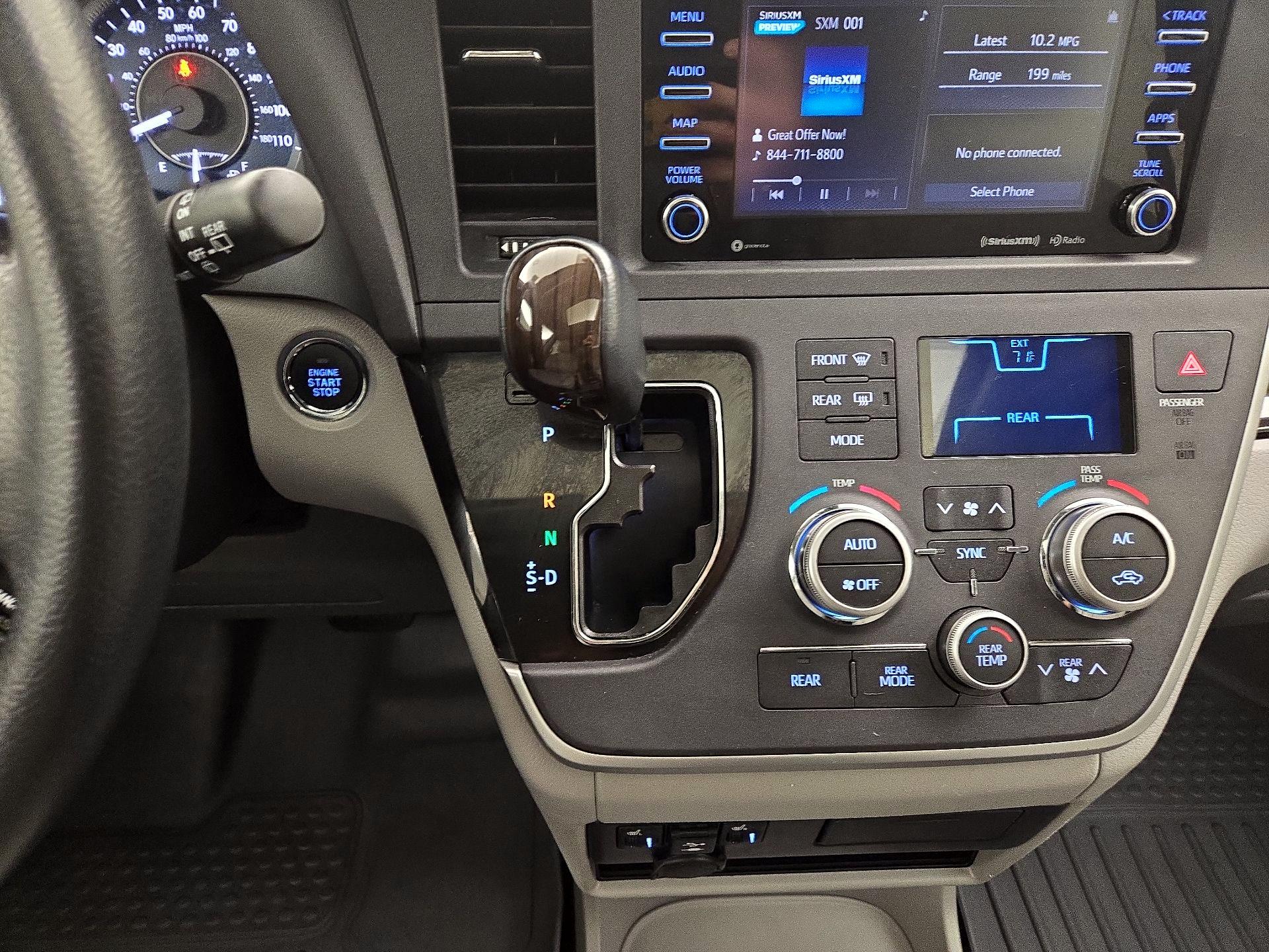 Thumbnail: 2020 Toyota Sienna - 17