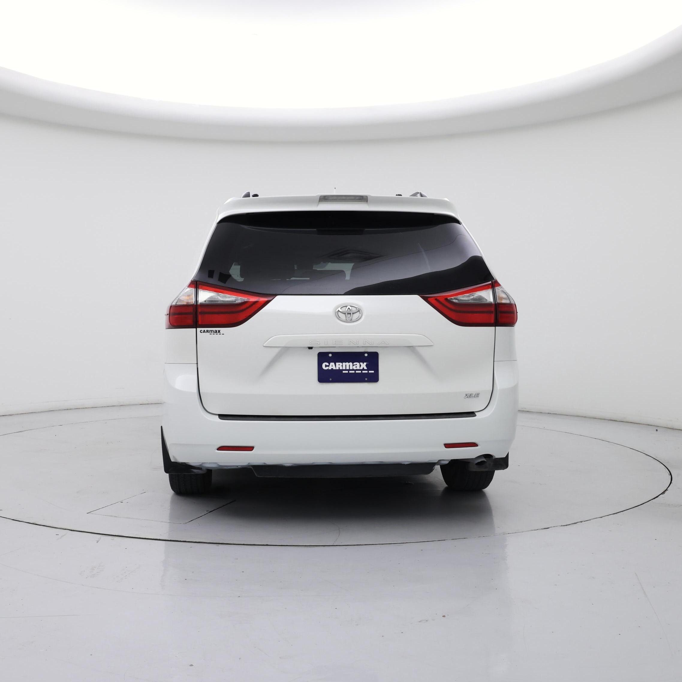 Thumbnail: 2020 Toyota Sienna - 6