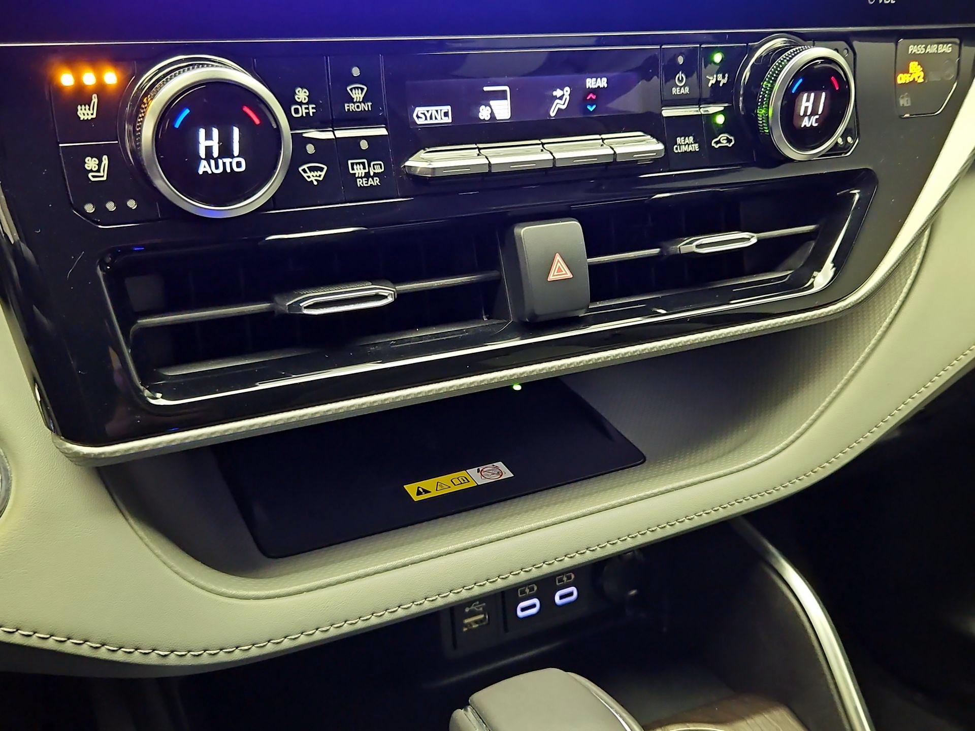 Thumbnail: 2023 Toyota Highlander - 16