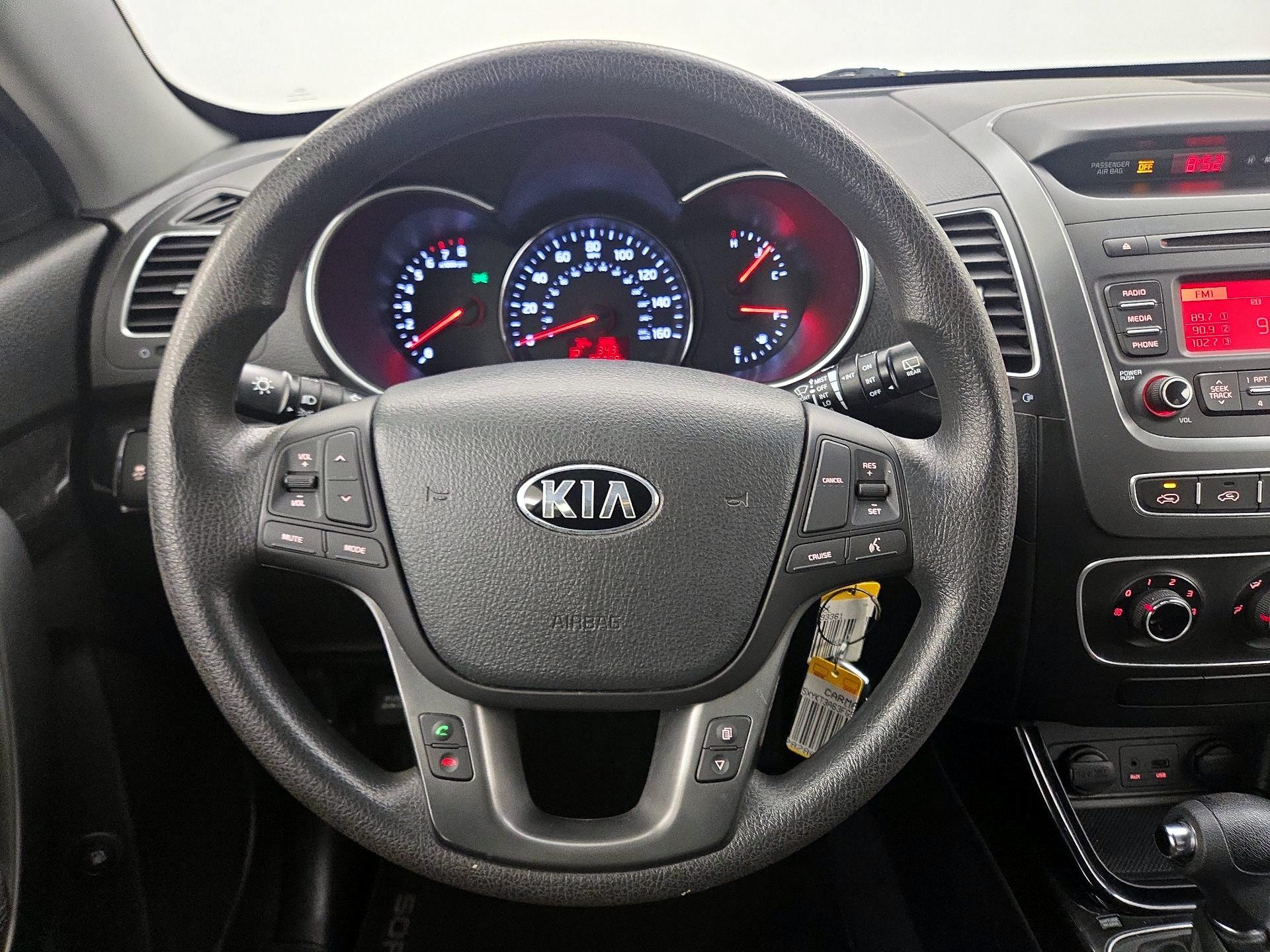 Thumbnail: 2015 Kia Sorento - 10