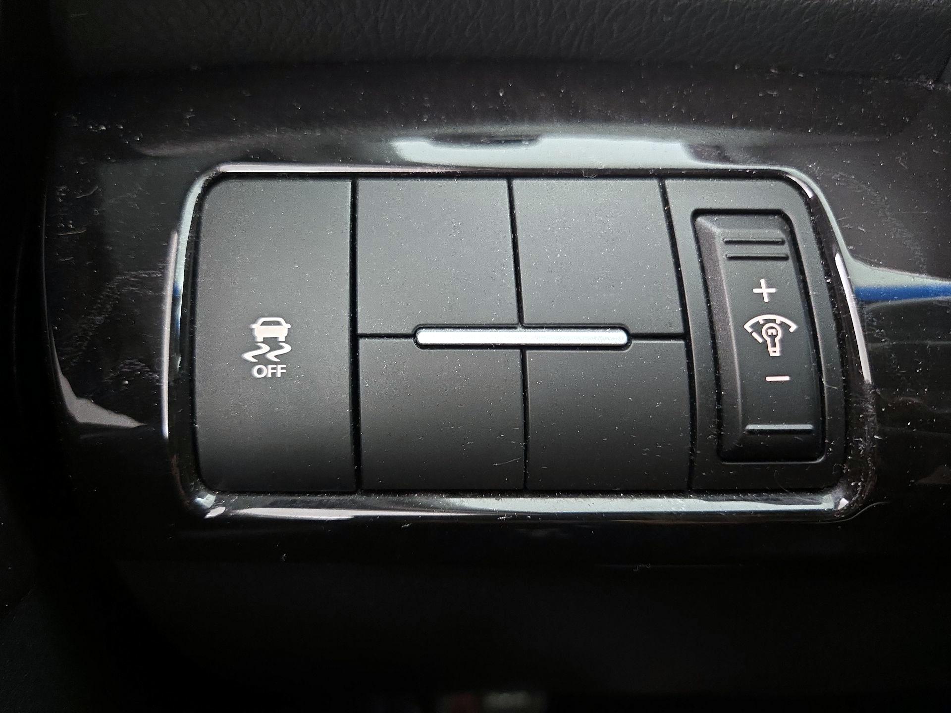 Thumbnail: 2015 Kia Sorento - 13