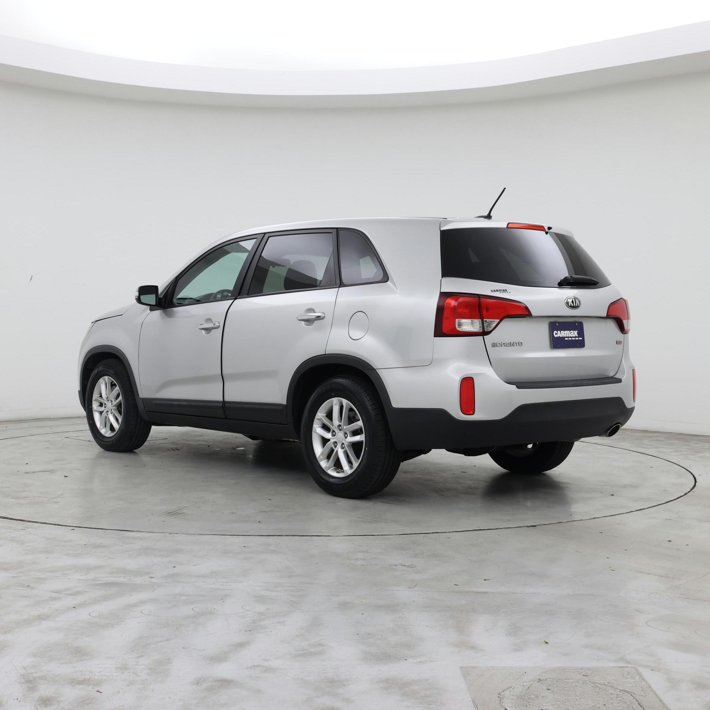 Thumbnail: 2015 Kia Sorento - 2