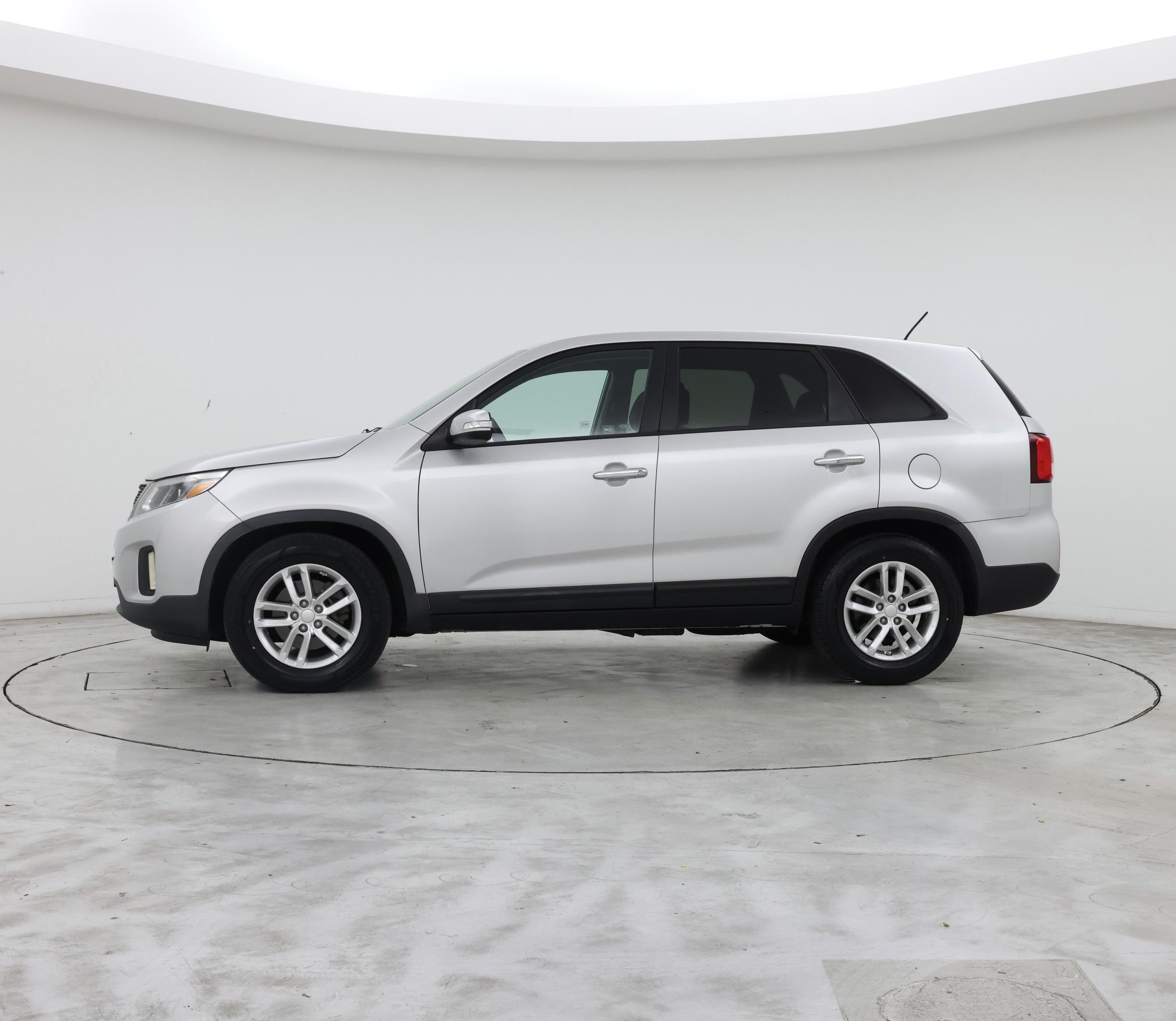 Thumbnail: 2015 Kia Sorento - 3